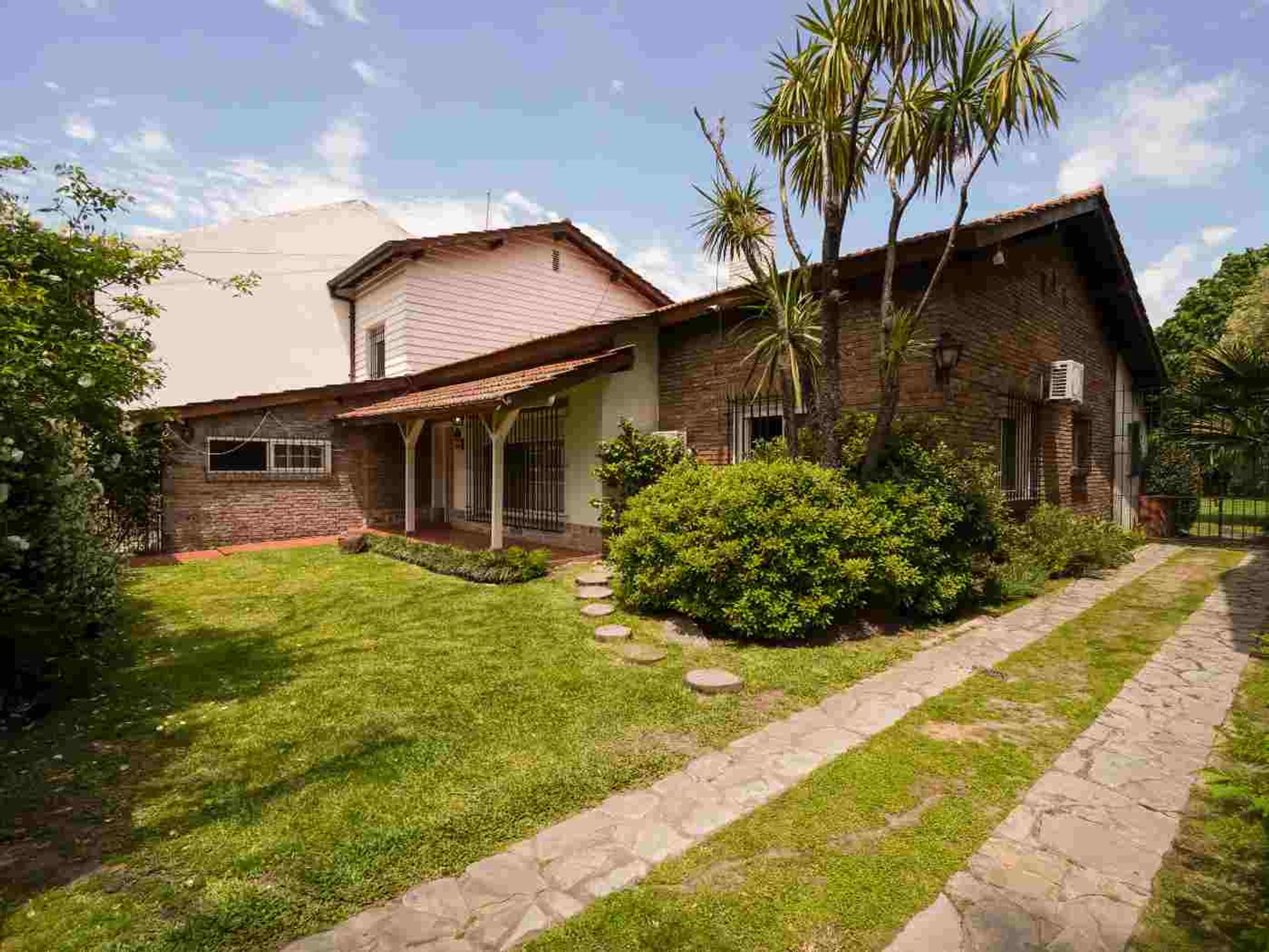 Casa apta desarrollo multifamiliar venta Olivos