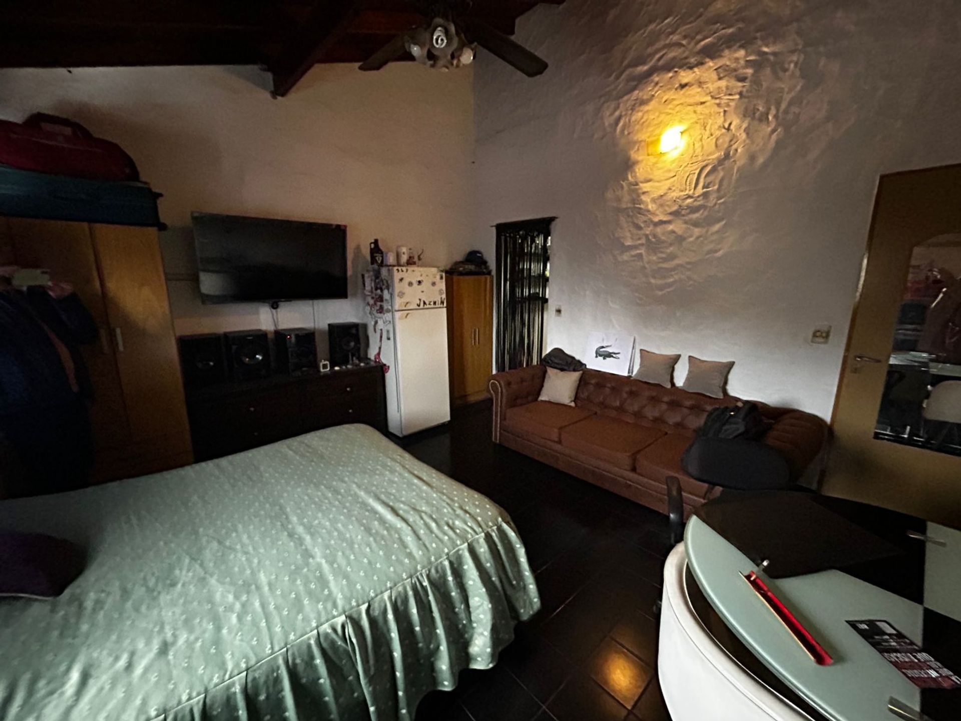 Venta Taller/Galpón Beccar + 7 Monoambientes Indep