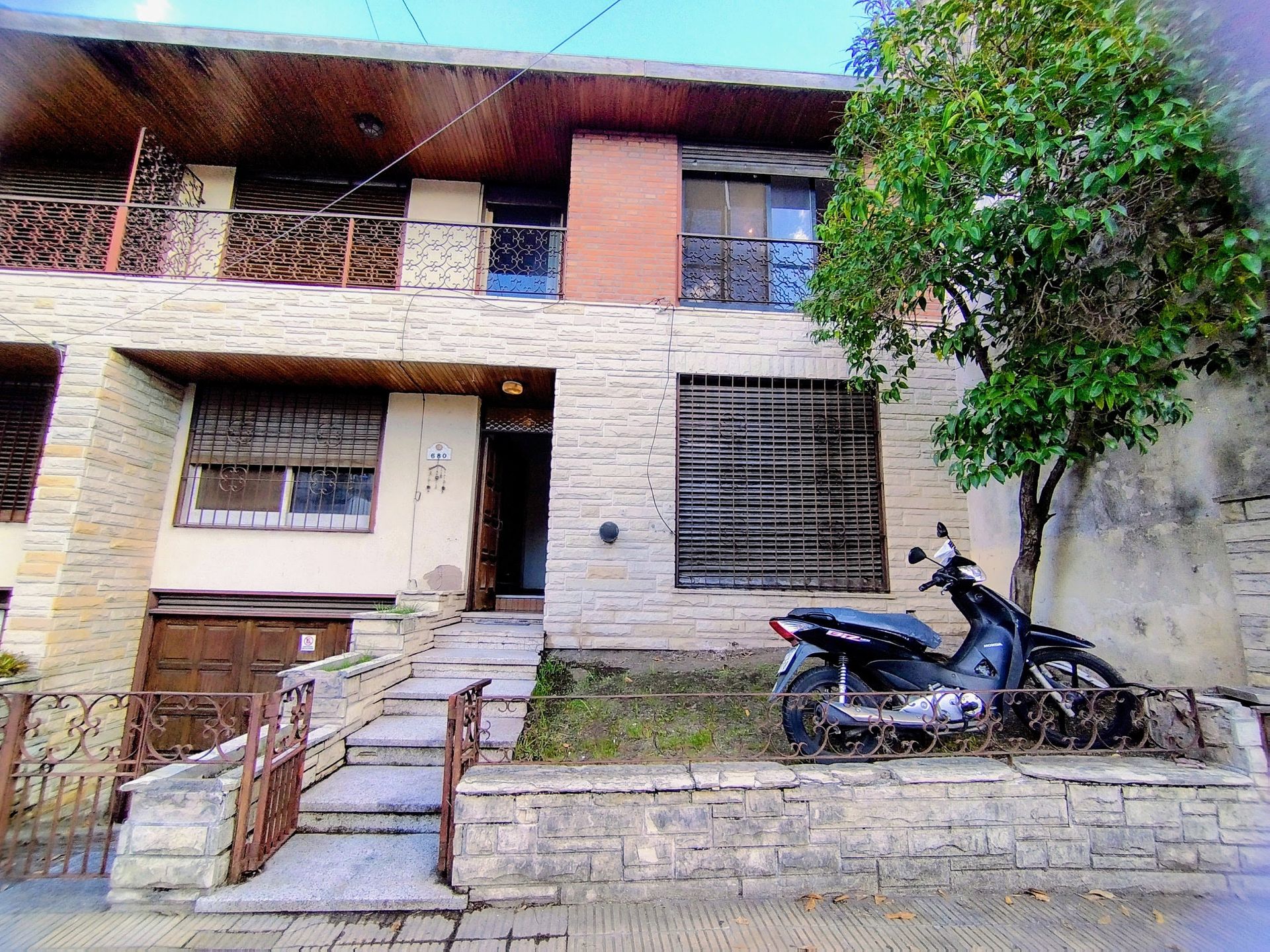 Casa 5 Amb Venta Martinez Con Jardin Cochera Doble
