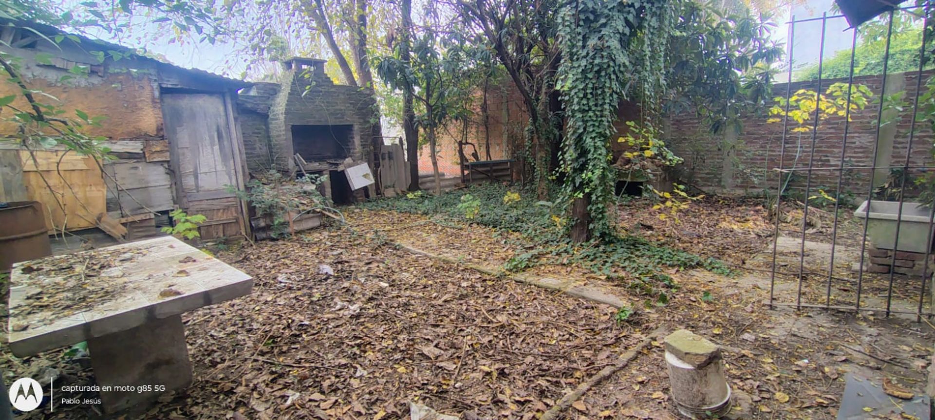 Lote con casa a refaccionar o demoler en Benavidez