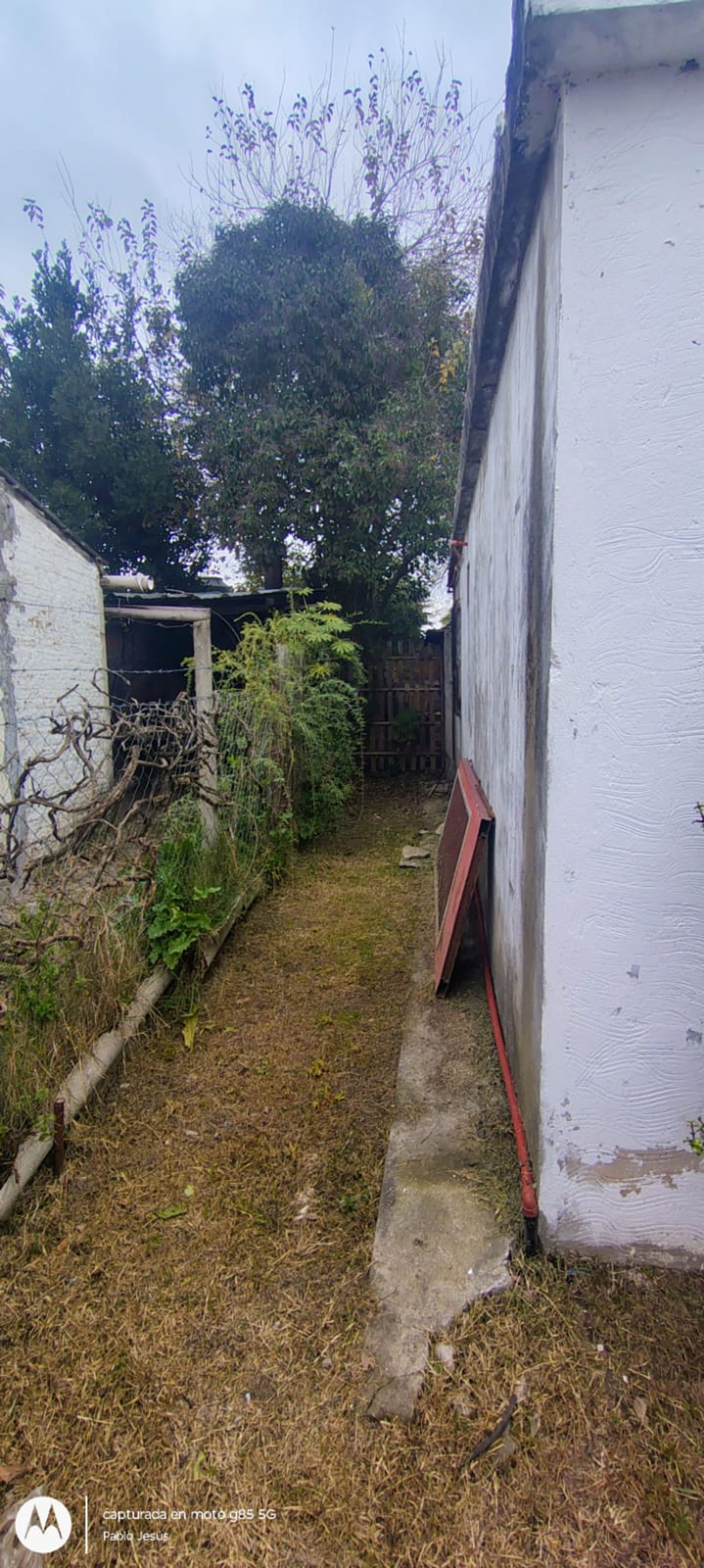 Lote con casa a refaccionar o demoler en Benavidez