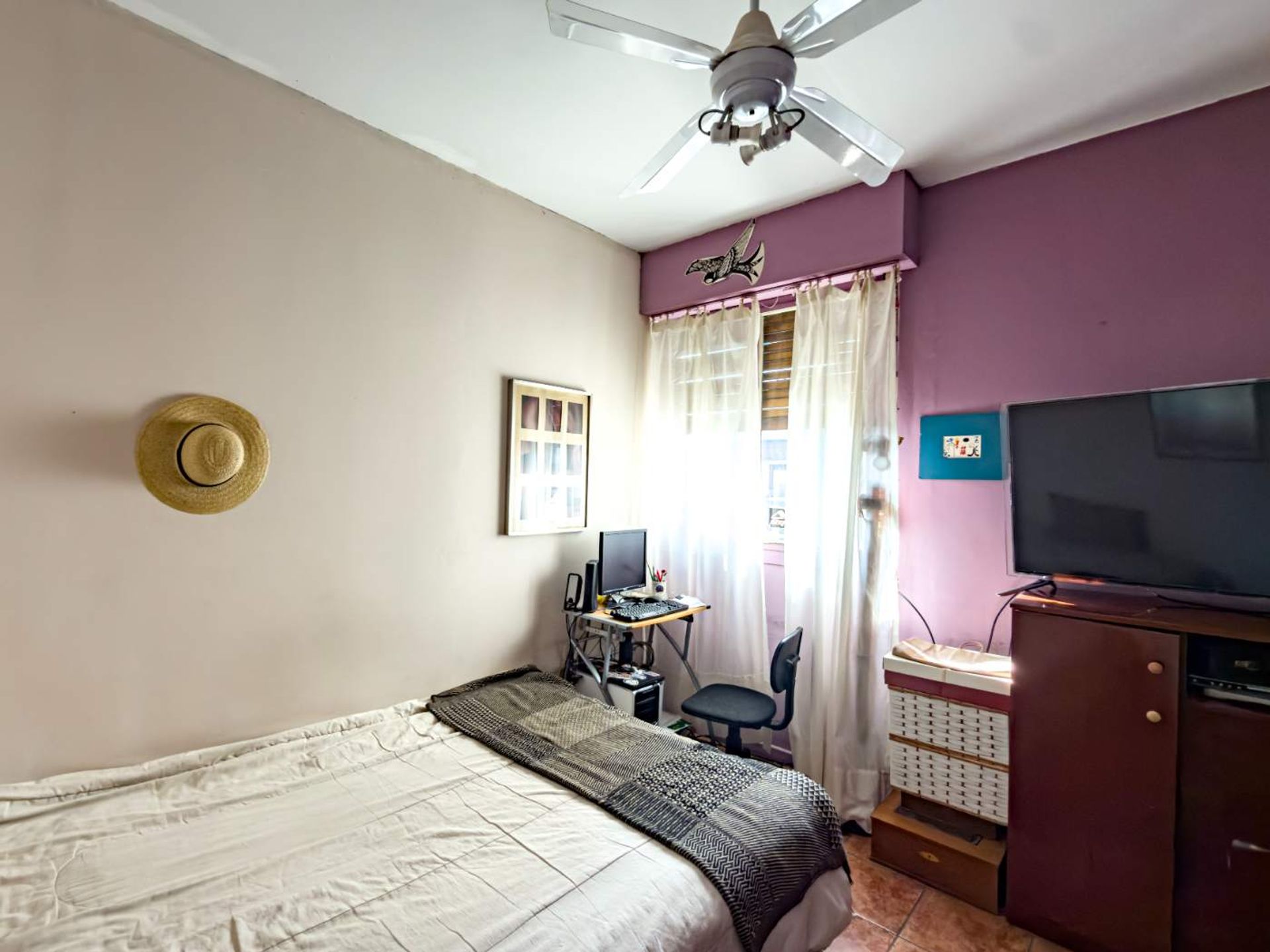 Tres Ambientes En Venta Con Balcon / Piso Alto