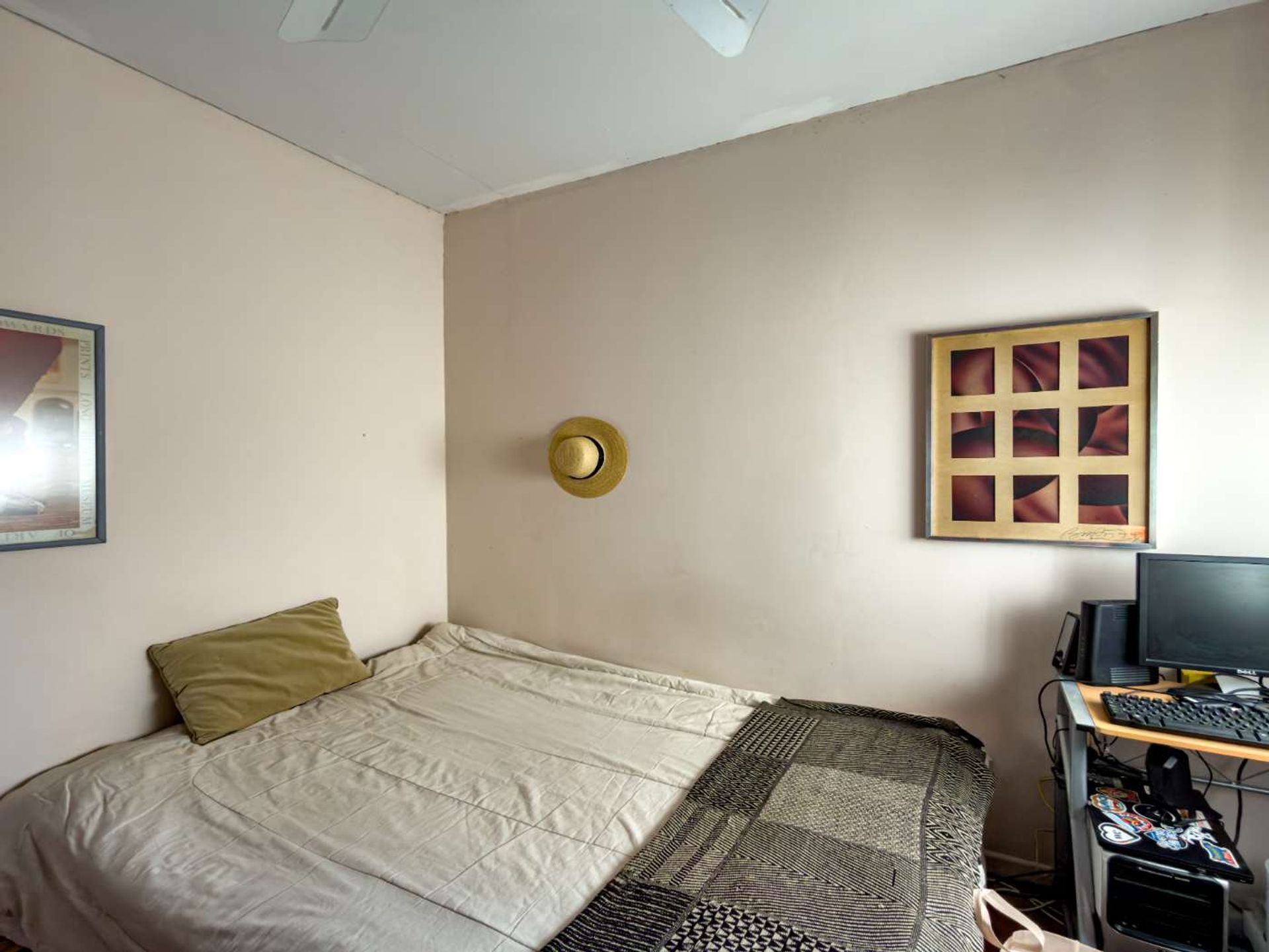 Tres Ambientes En Venta Con Balcon / Piso Alto