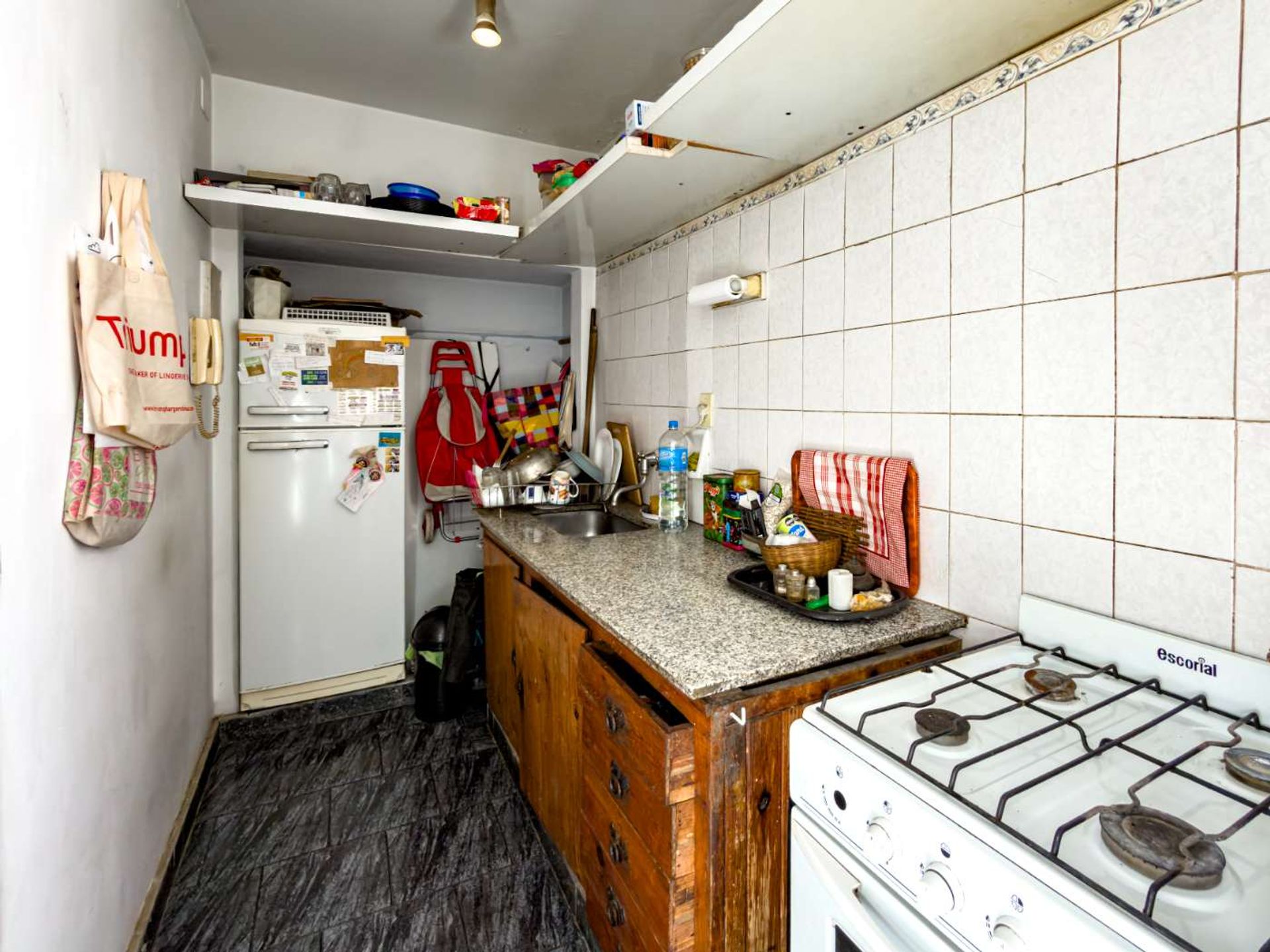 Tres Ambientes En Venta Con Balcon / Piso Alto