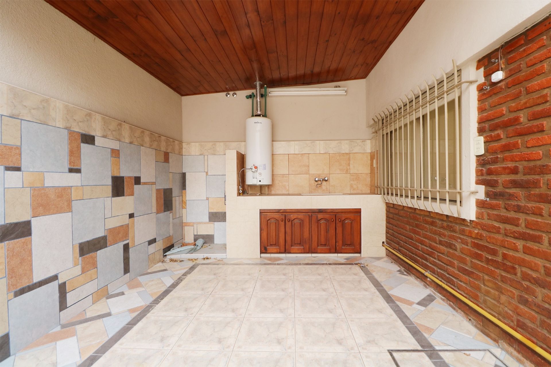 Venta Casa 3 amb en Martinez con patio y cochera!