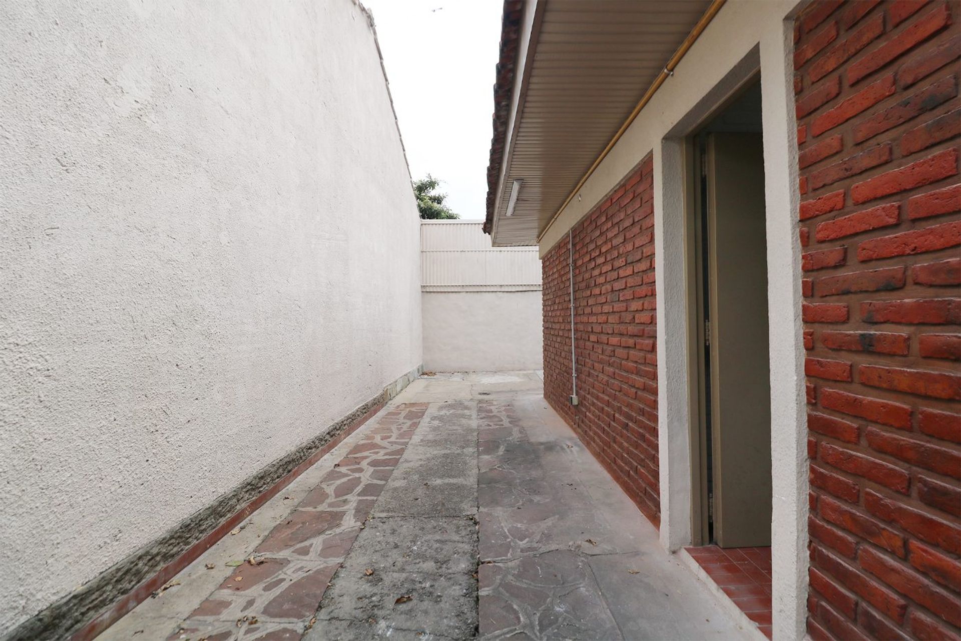 Venta Casa 3 amb en Martinez con patio y cochera!