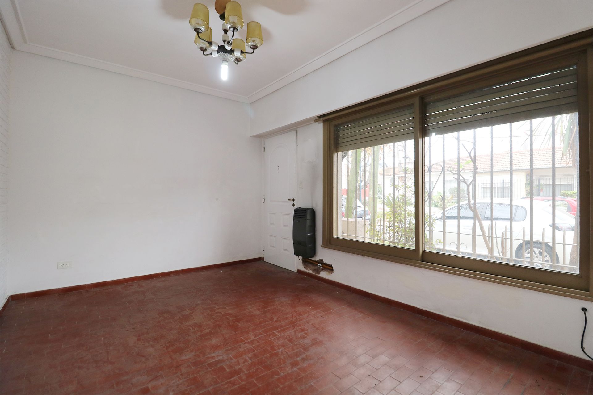 Venta Casa 3 amb en Martinez con patio y cochera!
