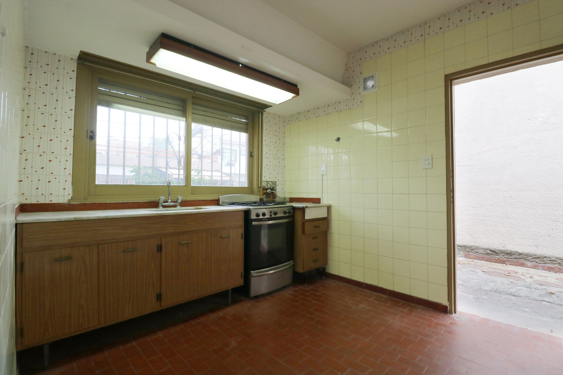 Venta Casa 3 amb en Martinez con patio y cochera!