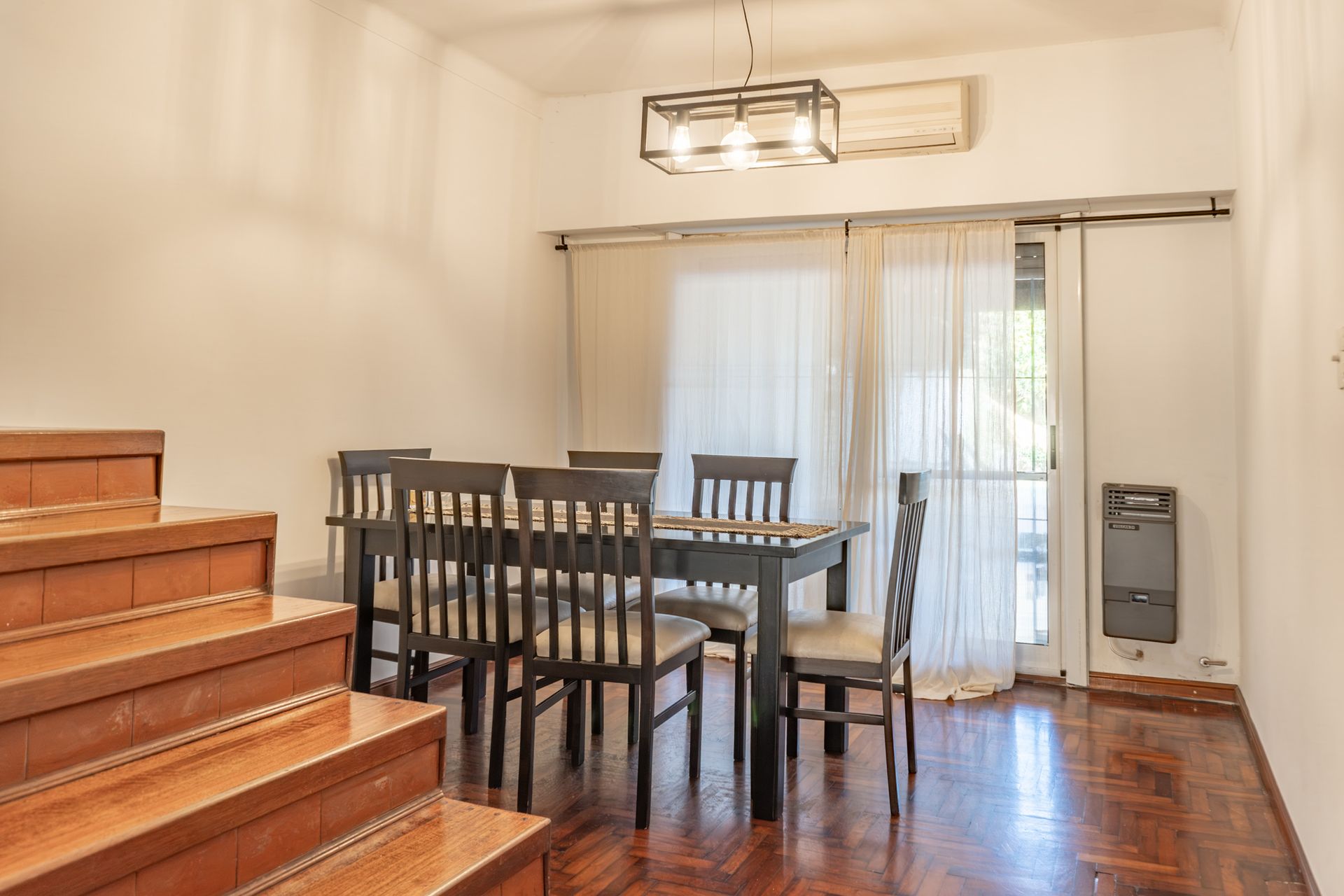 Venta, Olivos, Chalet 7 amb, jardin y pileta