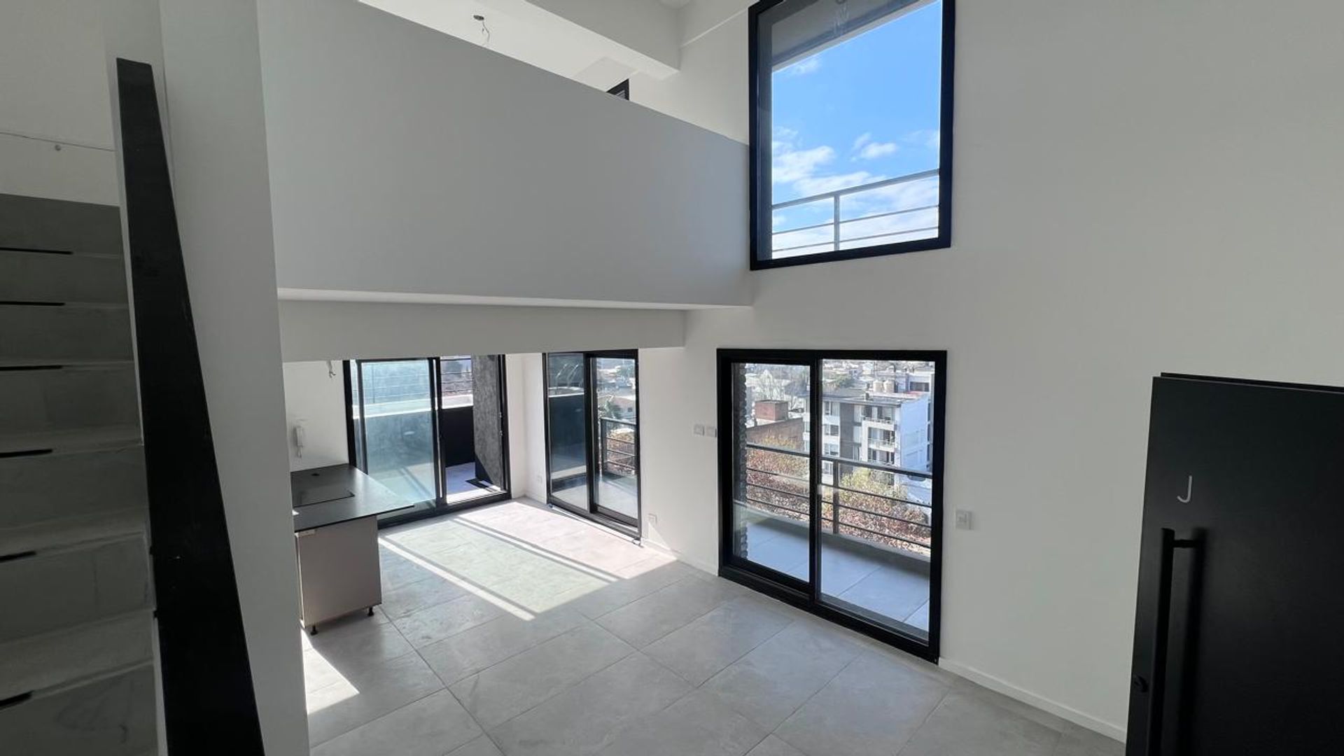 Venta Duplex 2 amb con cochera en Tigre Centro
