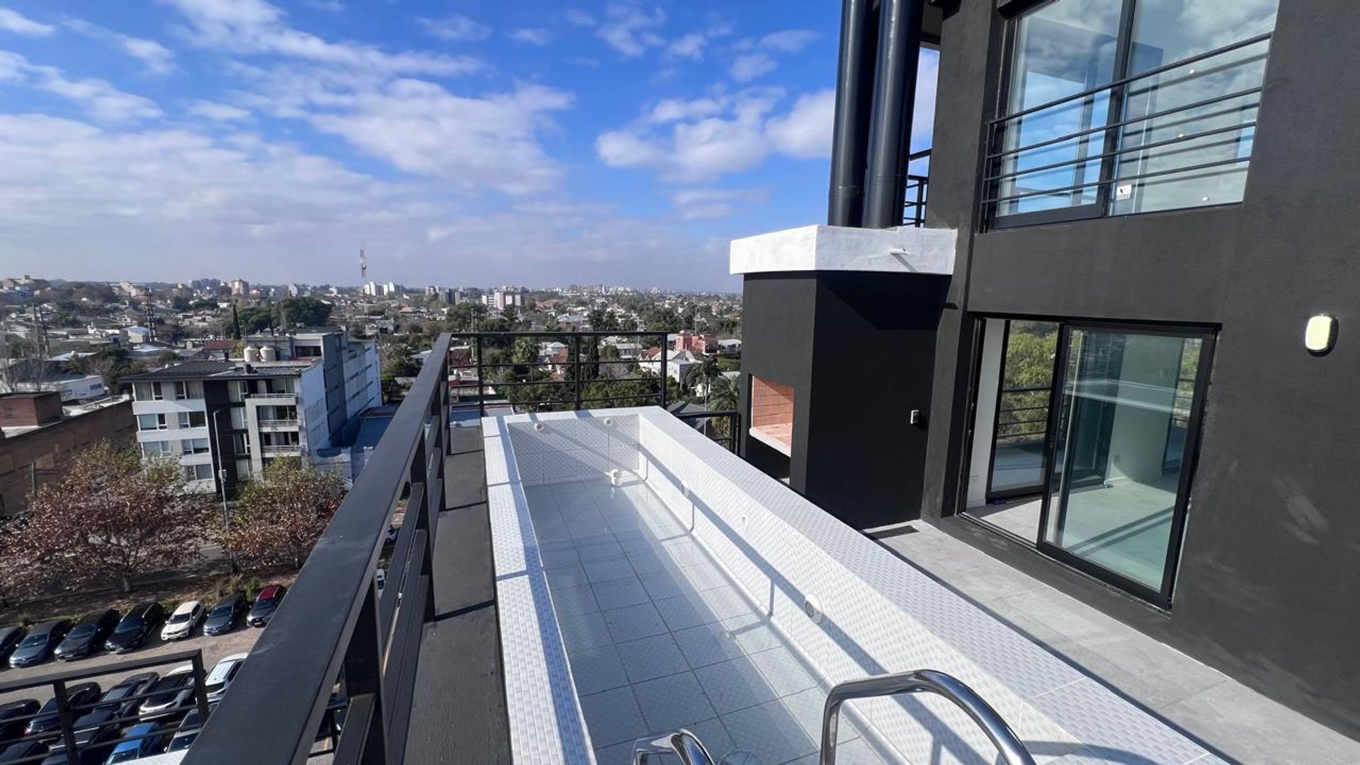 Venta Duplex 2 amb con cochera en Tigre Centro