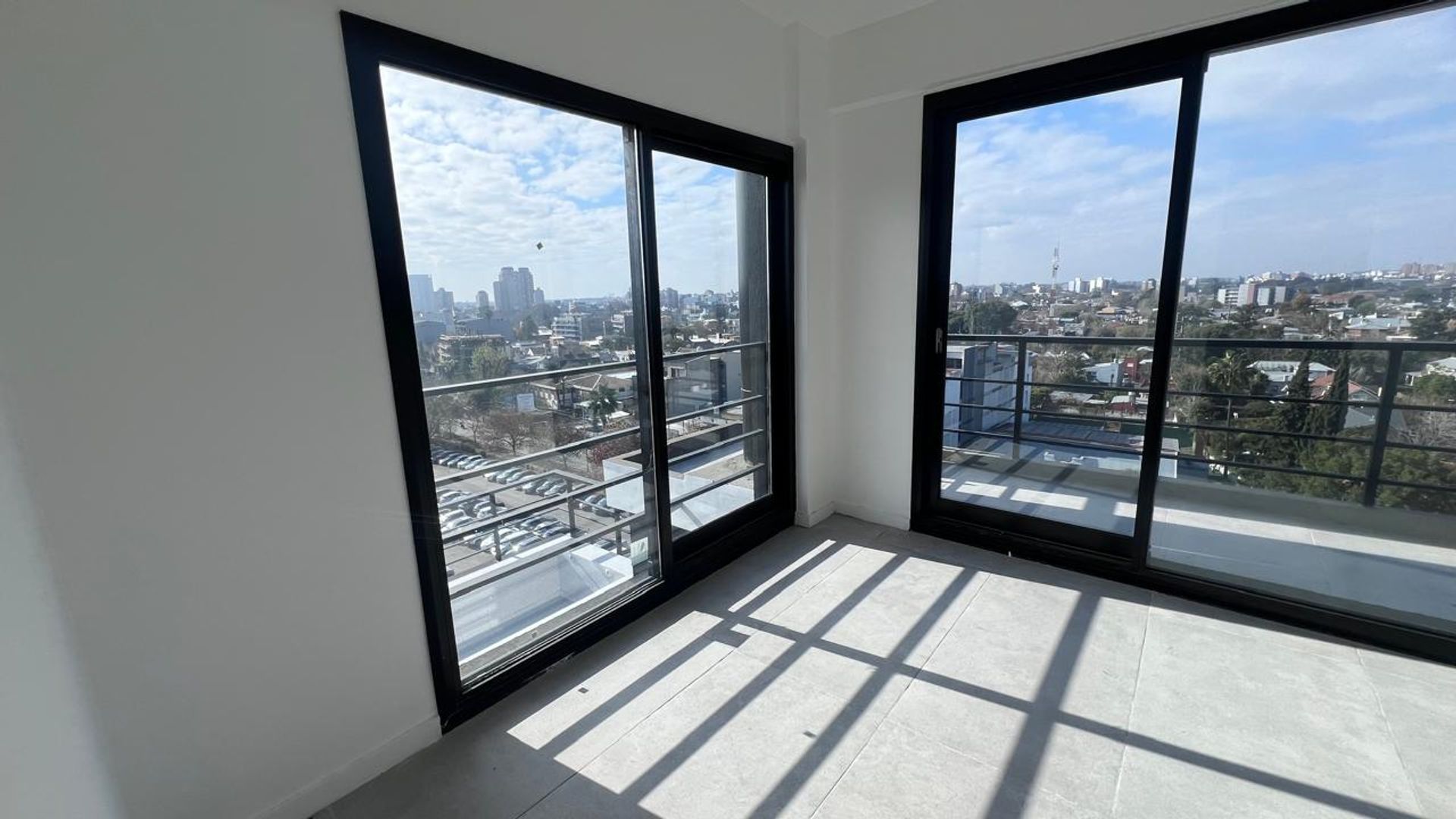 Venta Duplex 2 amb con cochera en Tigre Centro