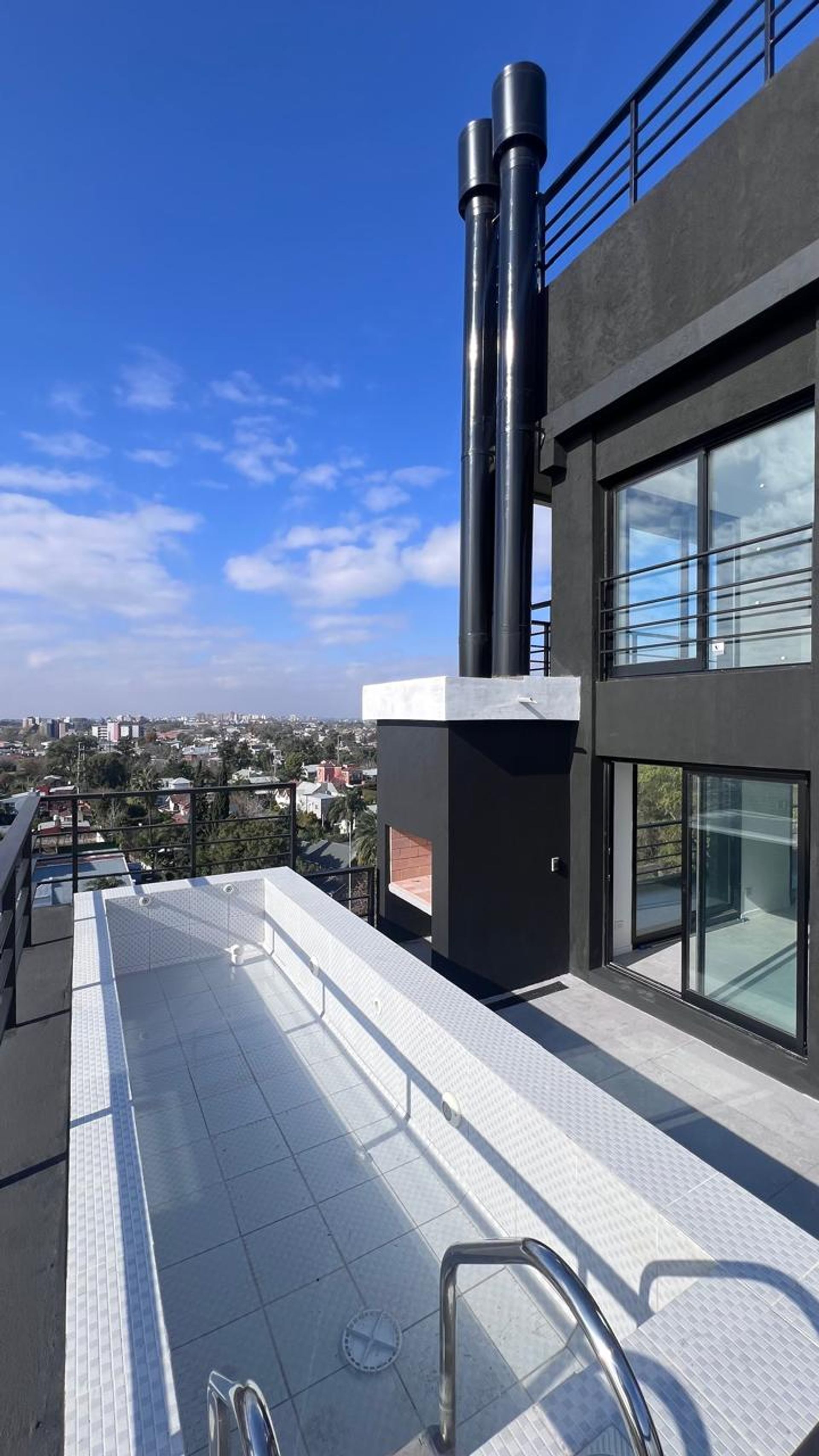 Venta Duplex 2 amb con cochera en Tigre Centro
