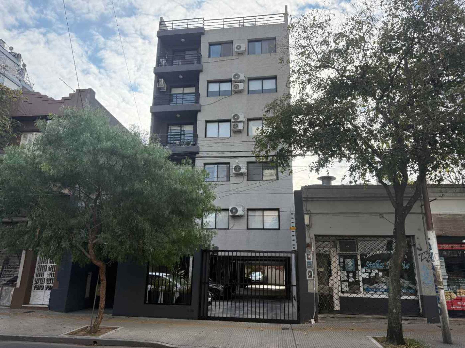 Venta-Depart Florida Mitre, 3 ambientes, cochera