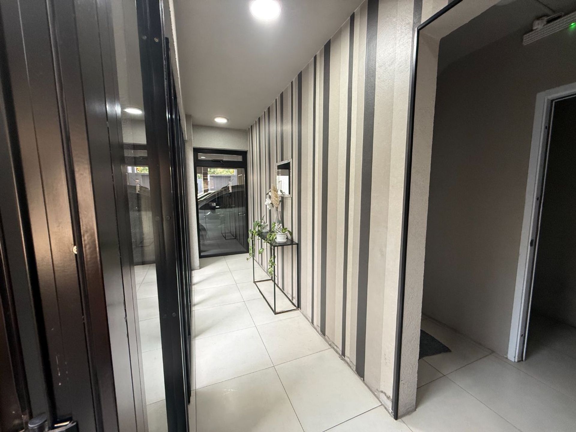 Venta-Depart Florida Mitre, 3 ambientes, cochera