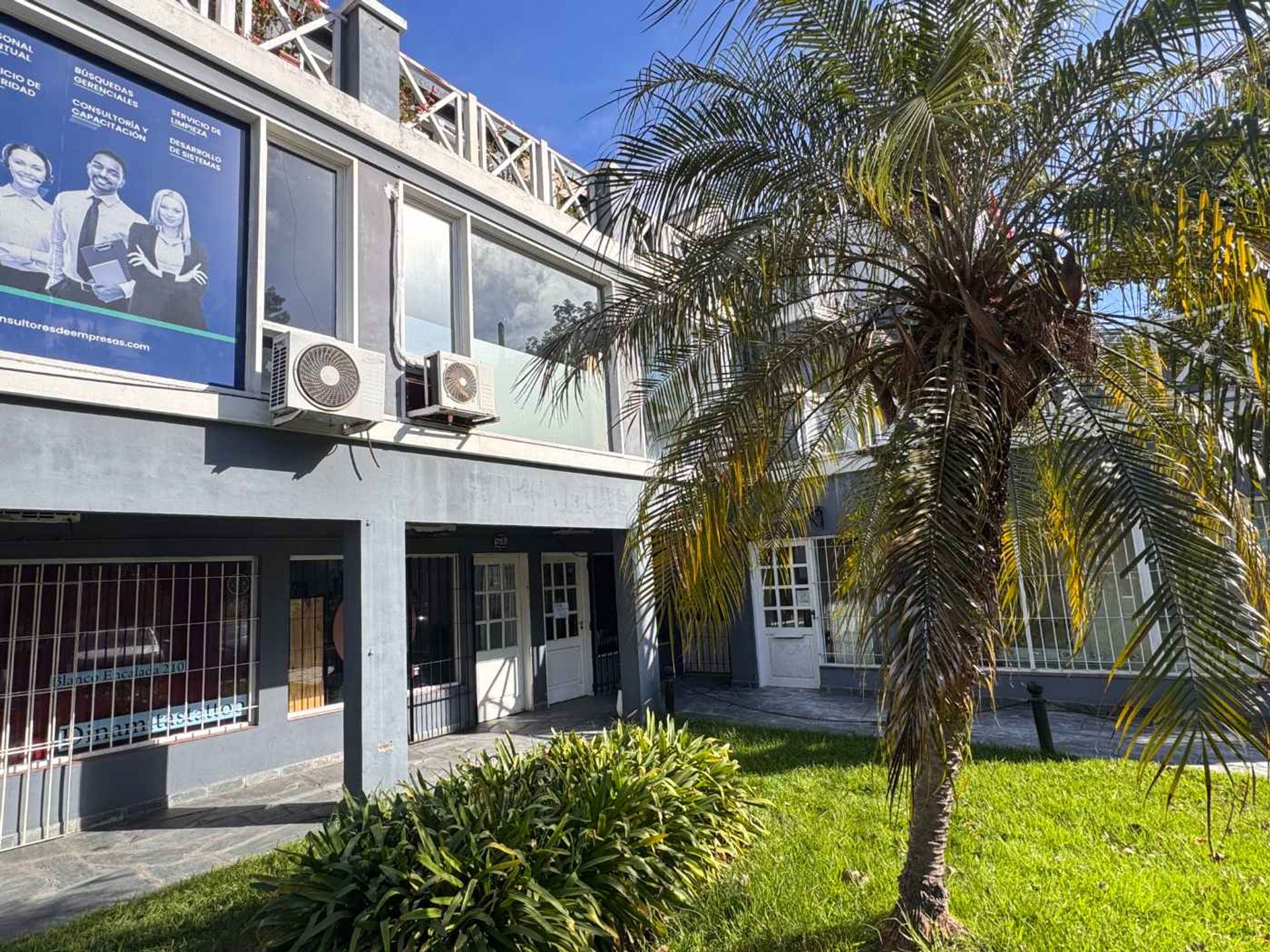 LOCAL Lomas de San Isidro