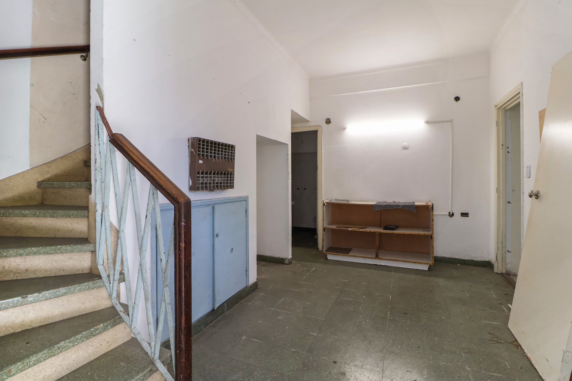 VENTA 2 LOCALES COMERCIALES Y CASA 5 amb / PARQUE