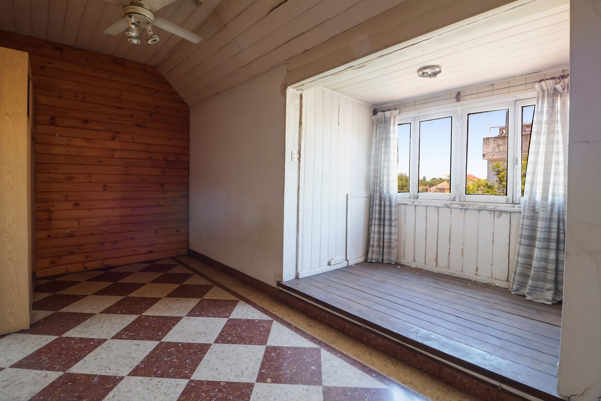 VENTA 2 LOCALES COMERCIALES Y CASA 5 amb / PARQUE