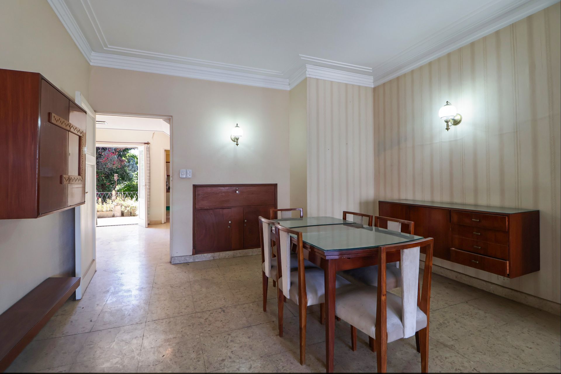 VENTA 2 LOCALES COMERCIALES Y CASA 5 amb / PARQUE