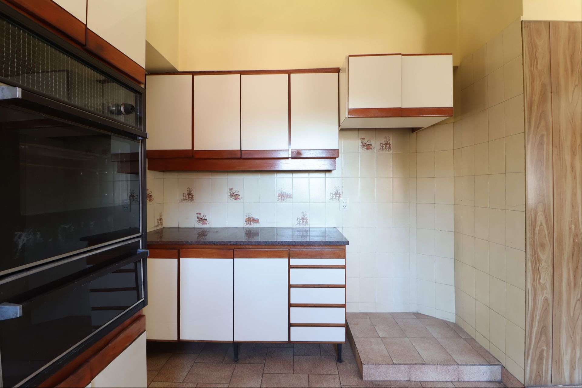 VENTA 2 LOCALES COMERCIALES Y CASA 5 amb / PARQUE