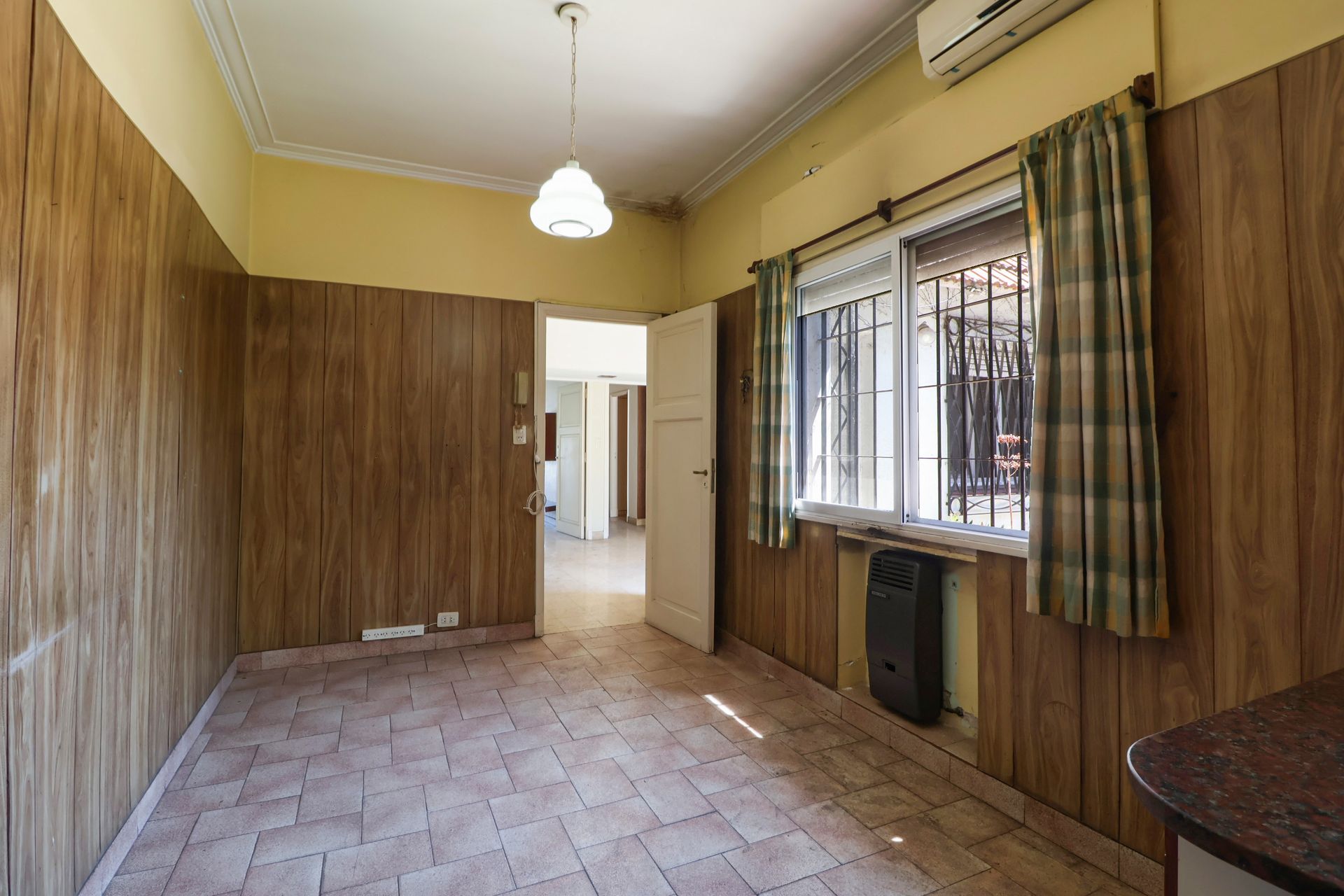 VENTA 2 LOCALES COMERCIALES Y CASA 5 amb / PARQUE