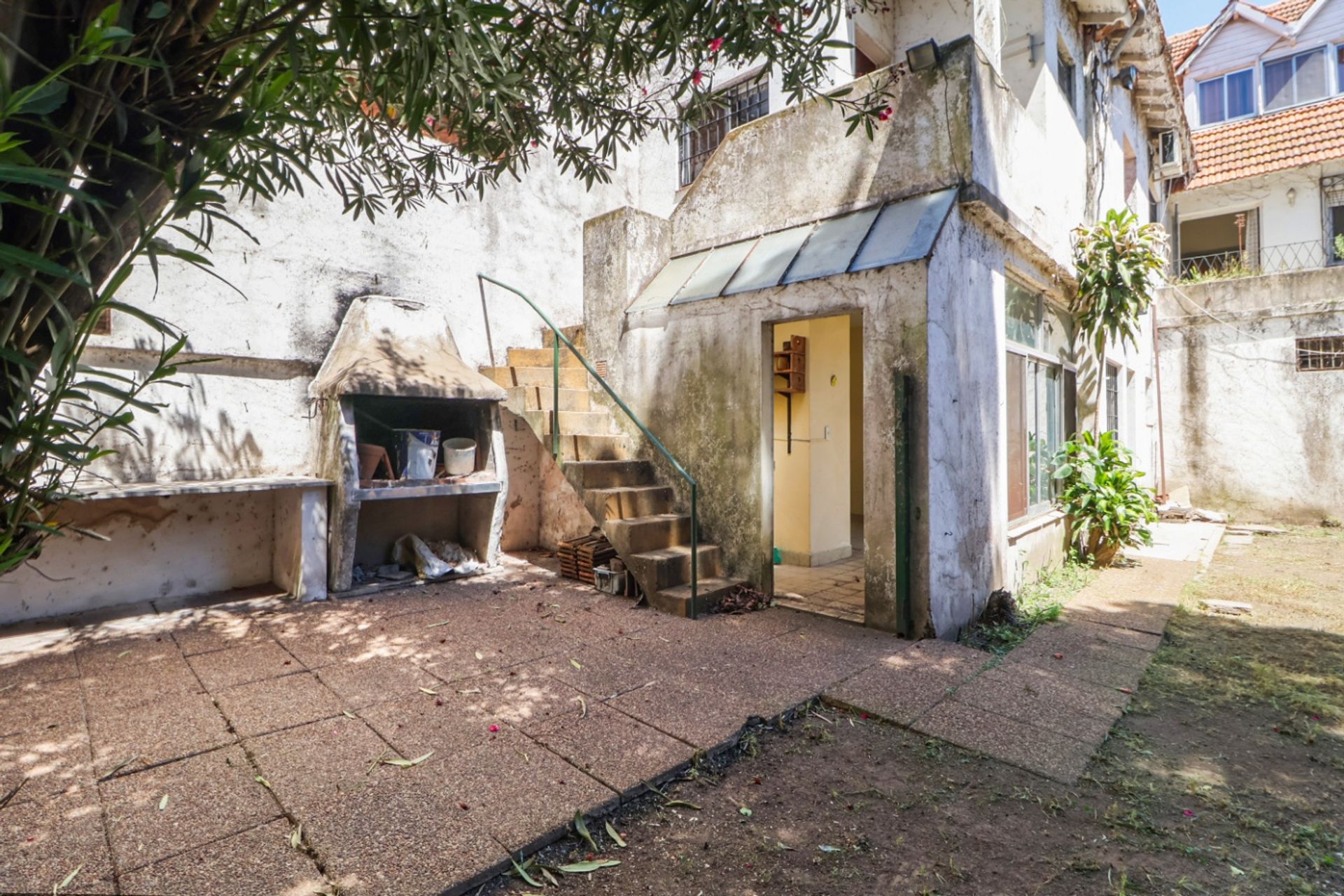 VENTA 2 LOCALES COMERCIALES Y CASA 5 amb / PARQUE