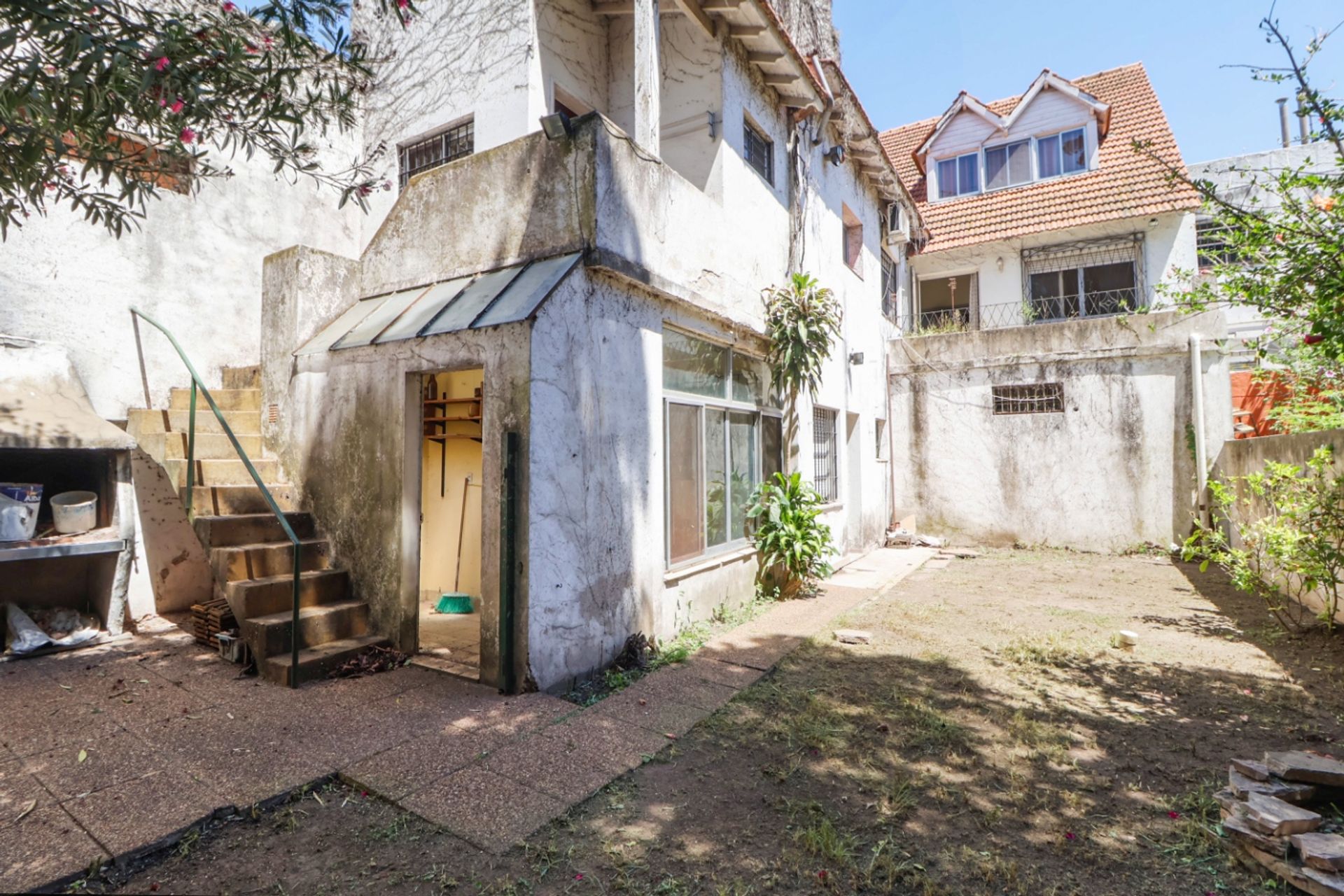 VENTA 2 LOCALES COMERCIALES Y CASA 5 amb / PARQUE