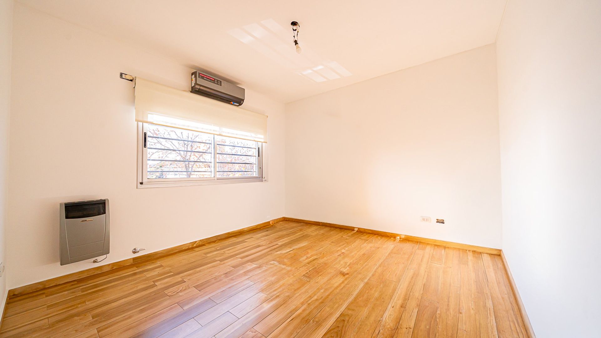 Venta Ph Villa Adelina Cuatro Ambientes Con Jardin