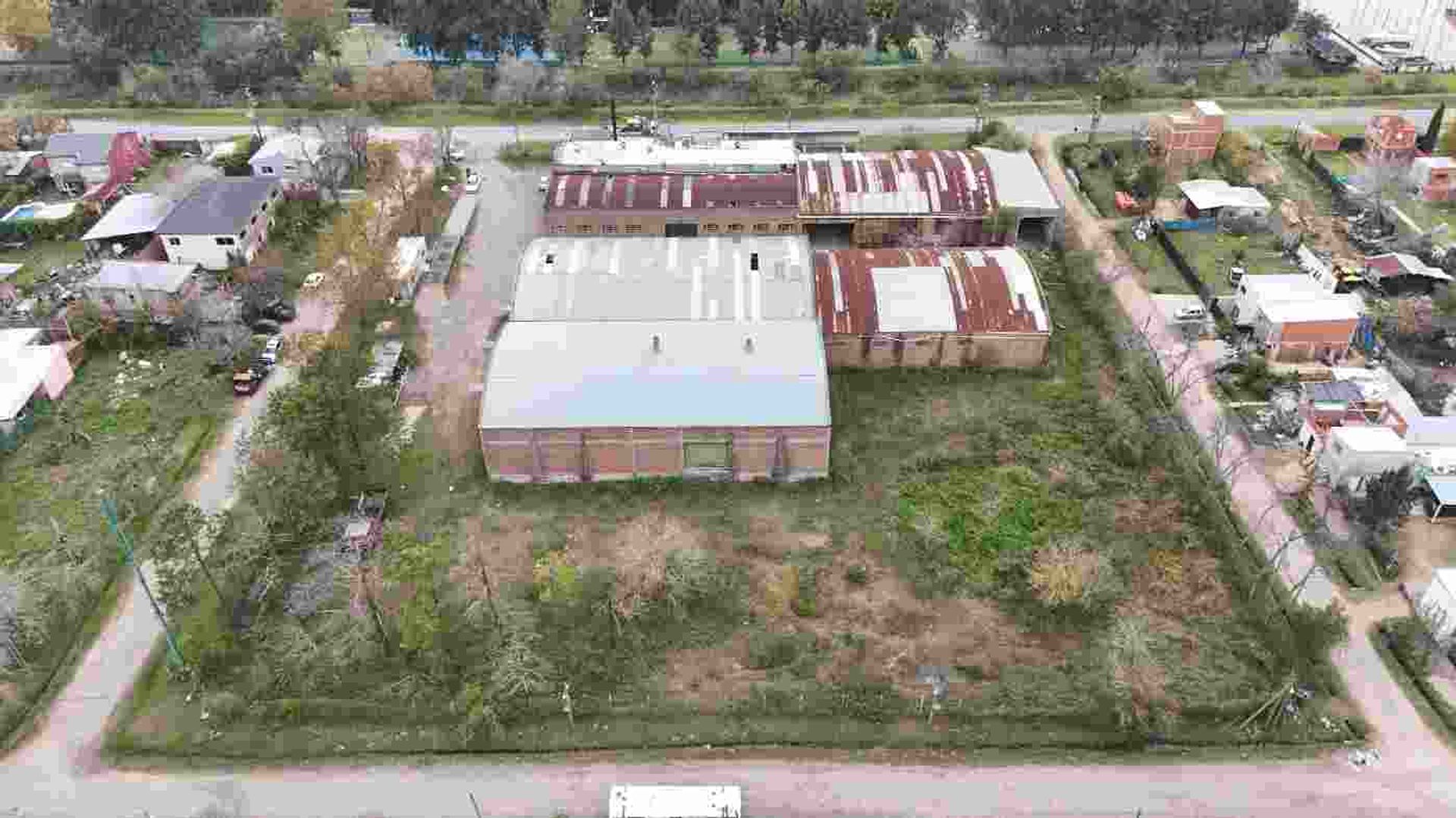 Depósitos/Galpones de 700M2, Z. Ind. Villa La Ñata