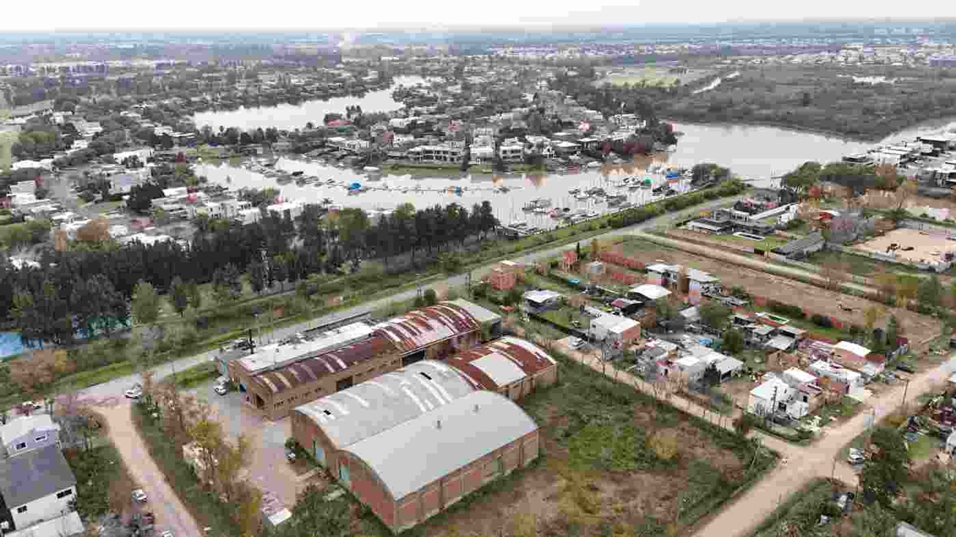 Depósitos/Galpones de 700M2, Z. Ind. Villa La Ñata