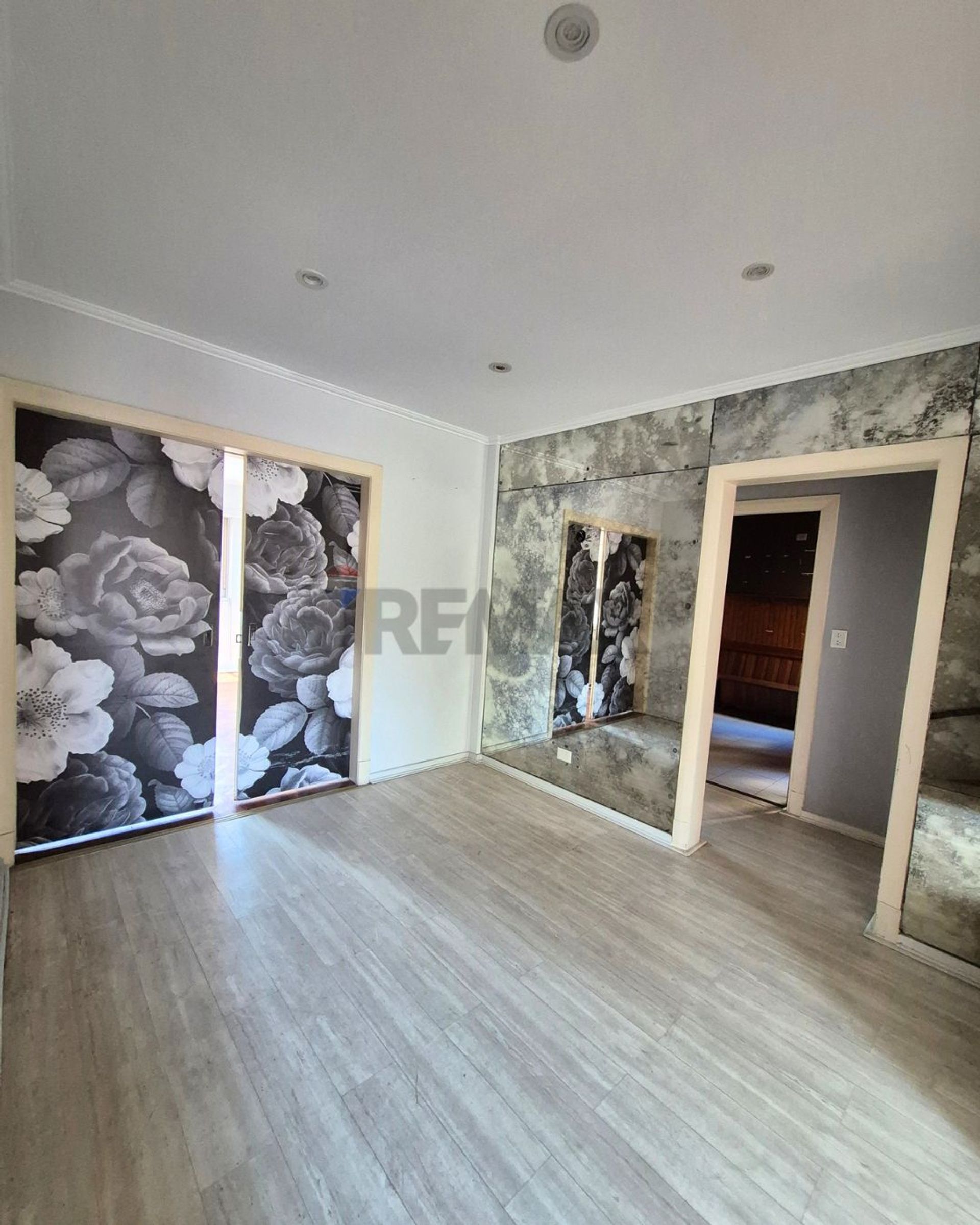 Venta Depto tipo casa 6 amb c/ gran terraza Olivos