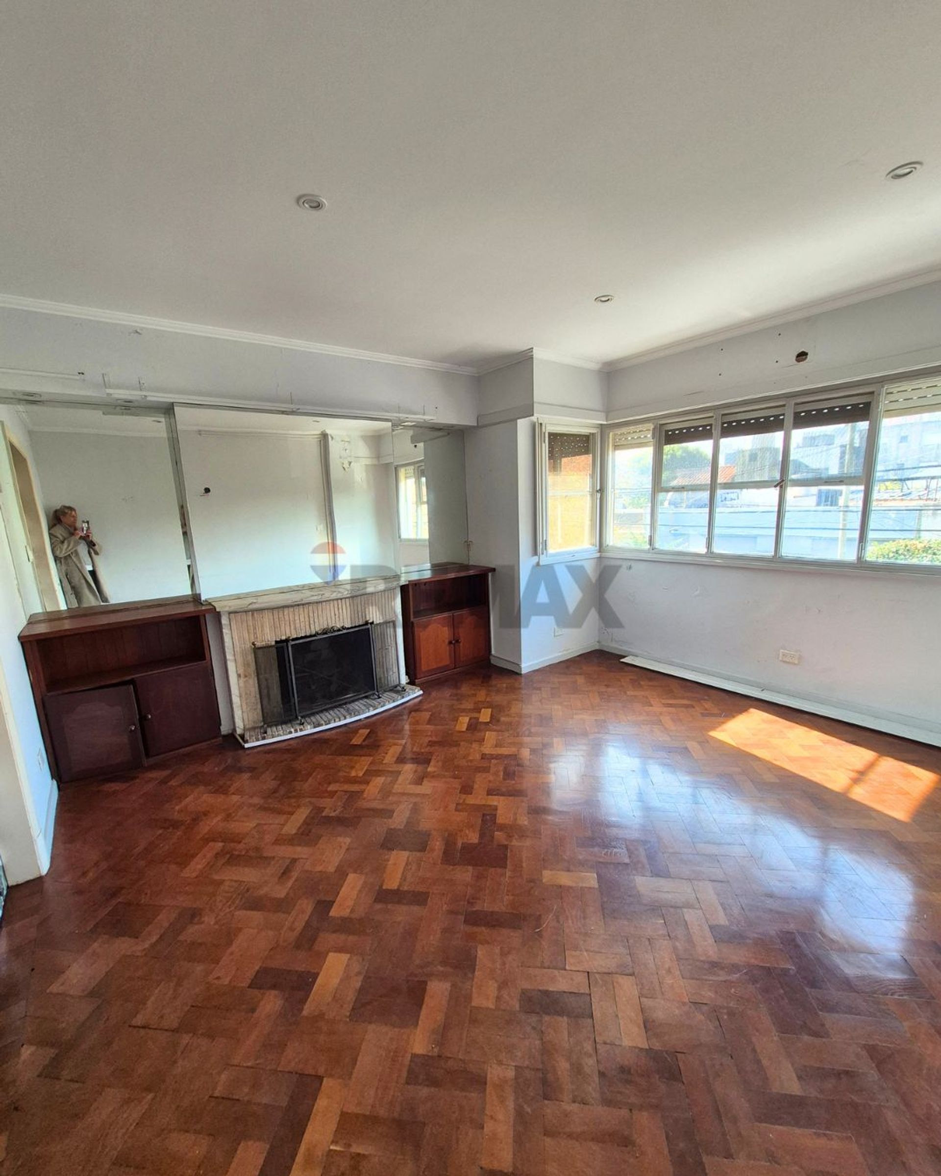 Venta Depto tipo casa 6 amb c/ gran terraza Olivos