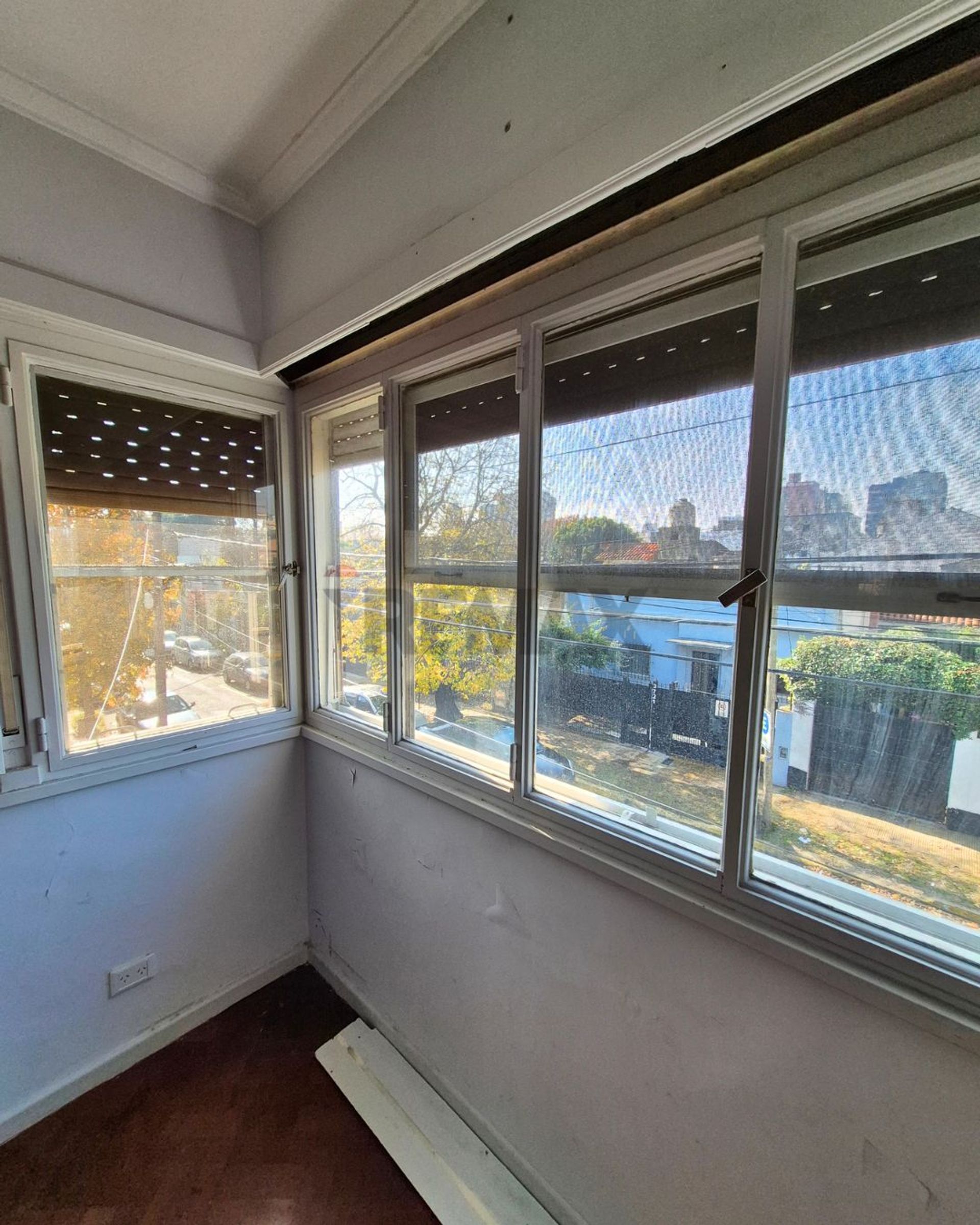Venta Depto tipo casa 6 amb c/ gran terraza Olivos