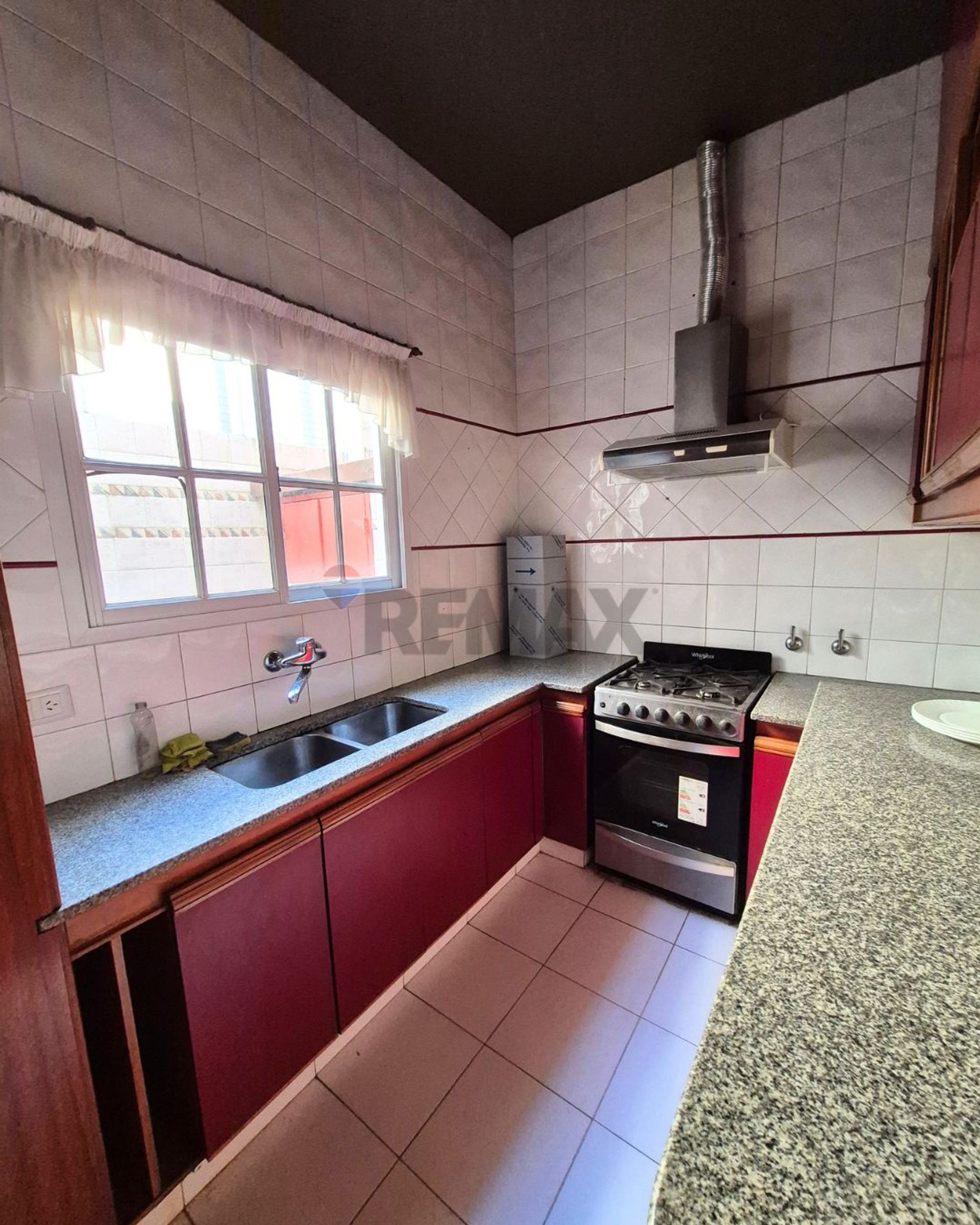 Venta Depto tipo casa 6 amb c/ gran terraza Olivos