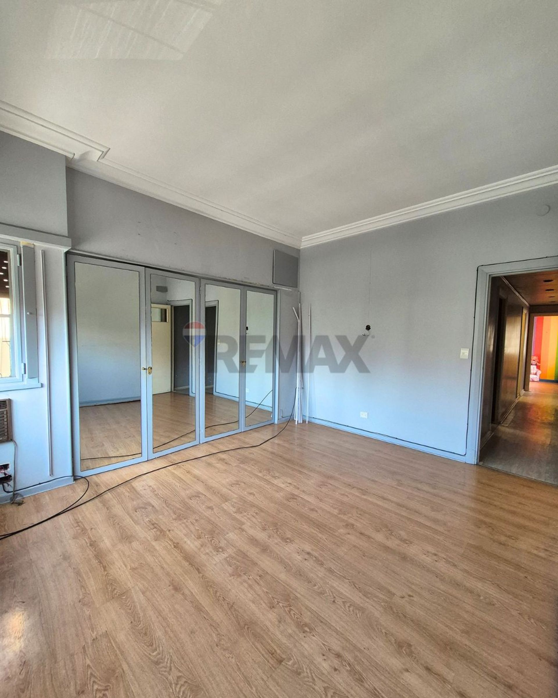 Venta Depto tipo casa 6 amb c/ gran terraza Olivos