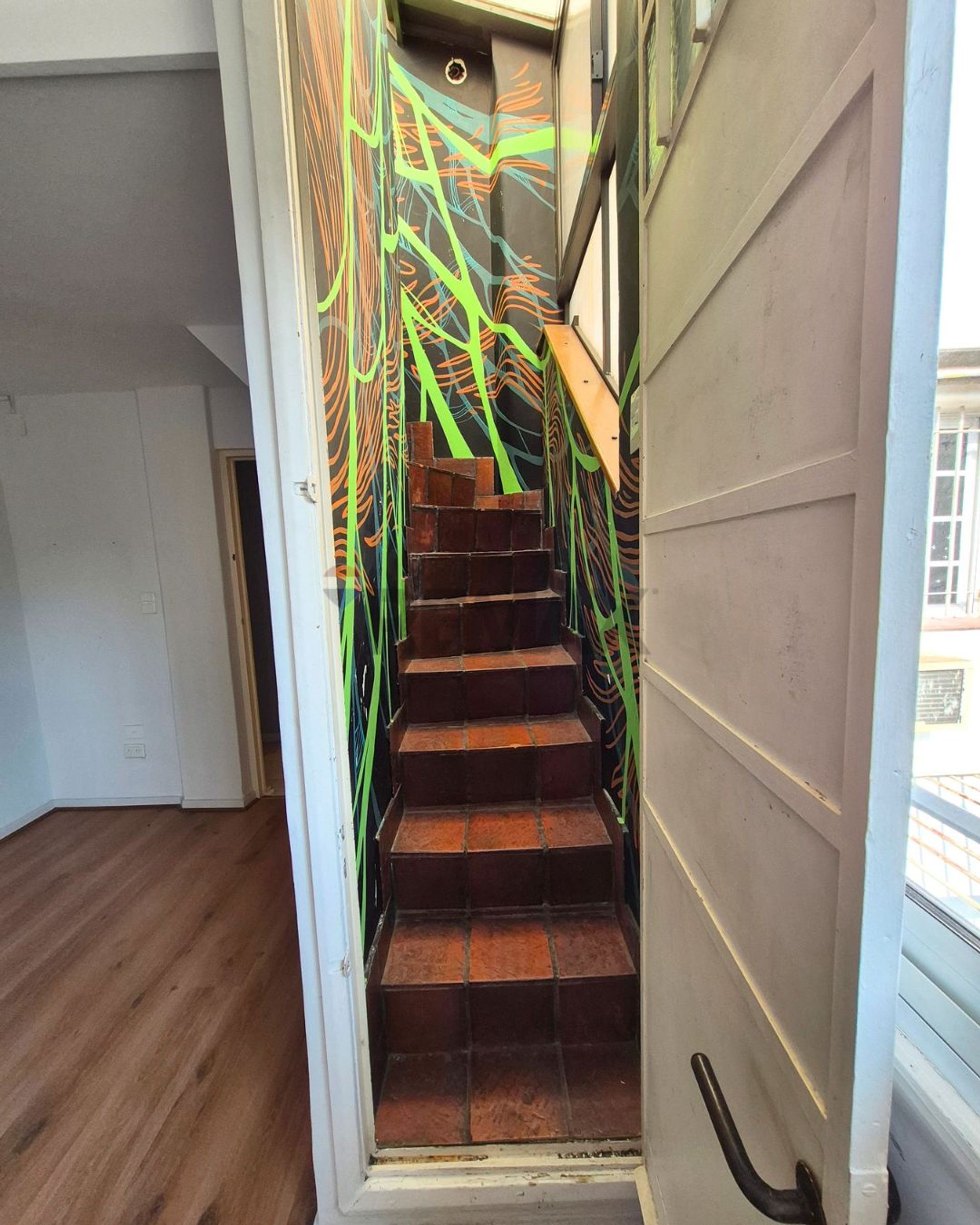 Venta Depto tipo casa 6 amb c/ gran terraza Olivos
