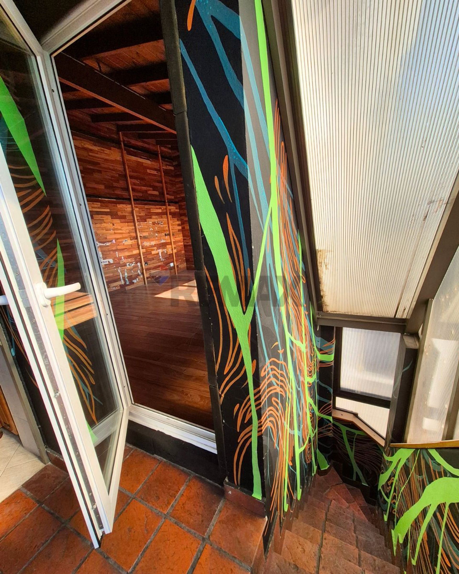 Venta Depto tipo casa 6 amb c/ gran terraza Olivos