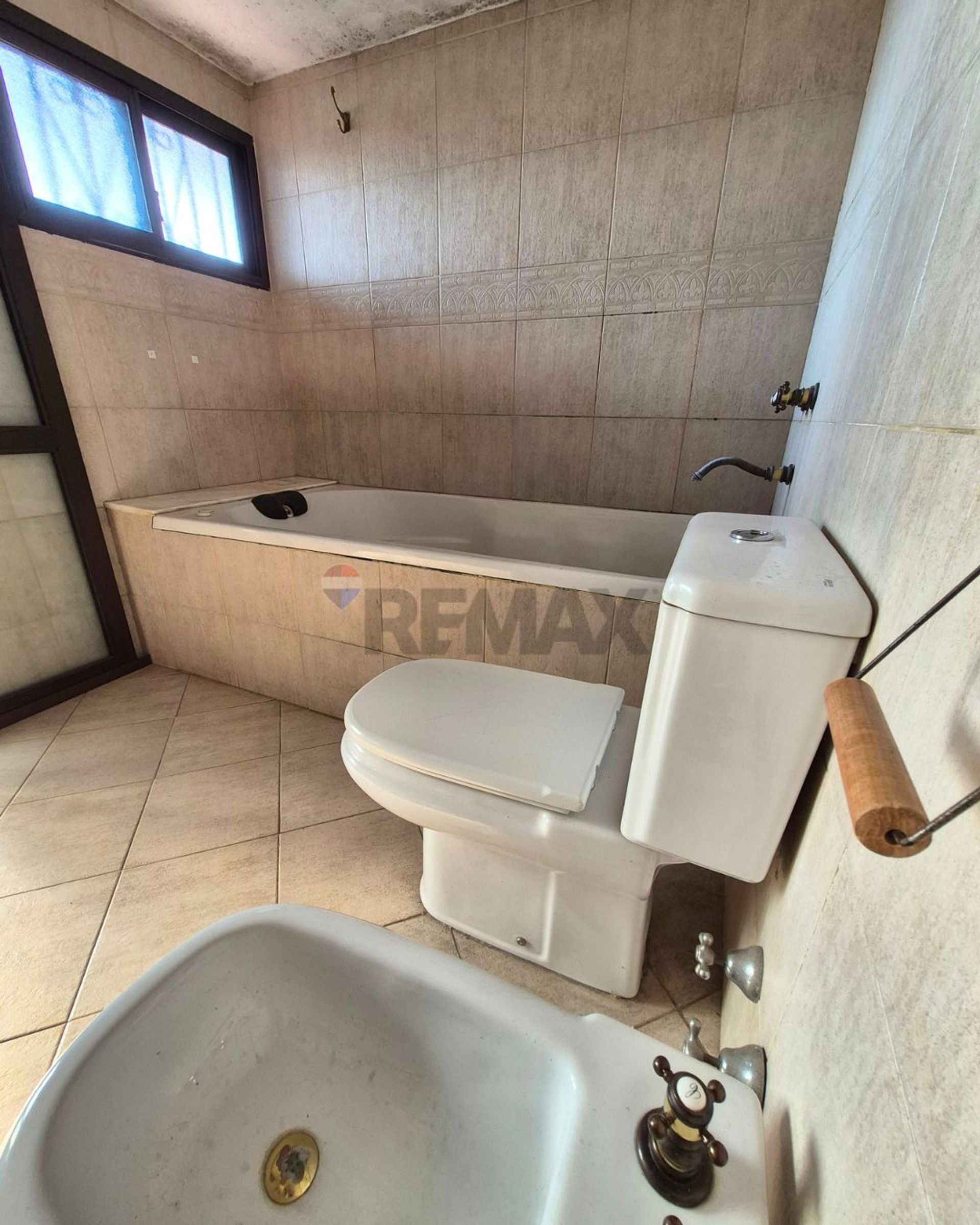 Venta Depto tipo casa 6 amb c/ gran terraza Olivos