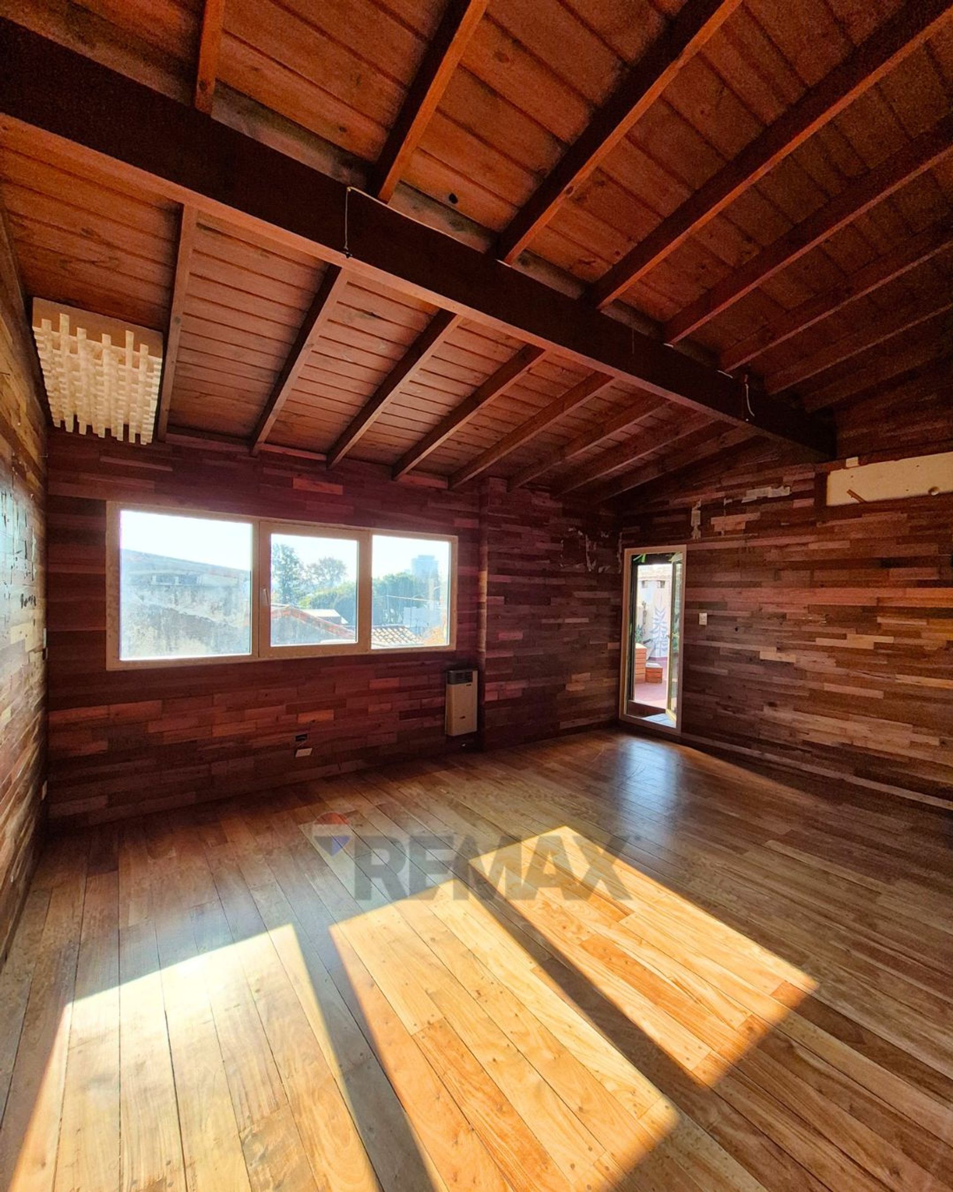 Venta Depto tipo casa 6 amb c/ gran terraza Olivos