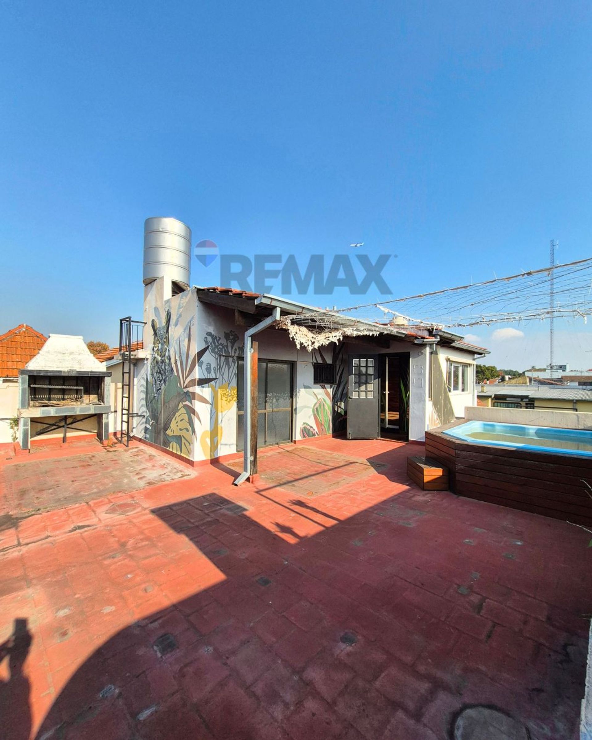 Venta Depto tipo casa 6 amb c/ gran terraza Olivos
