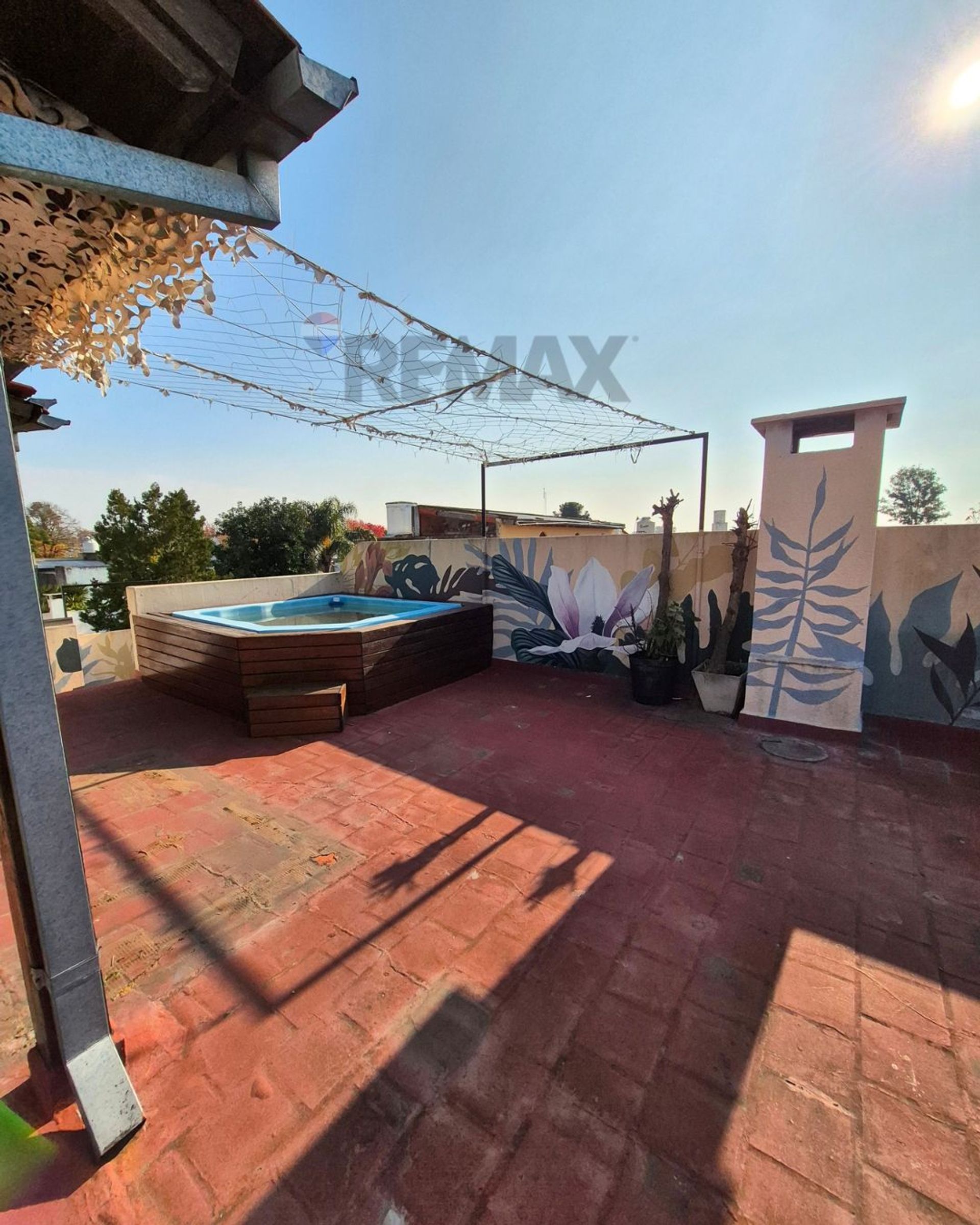 Venta Depto tipo casa 6 amb c/ gran terraza Olivos