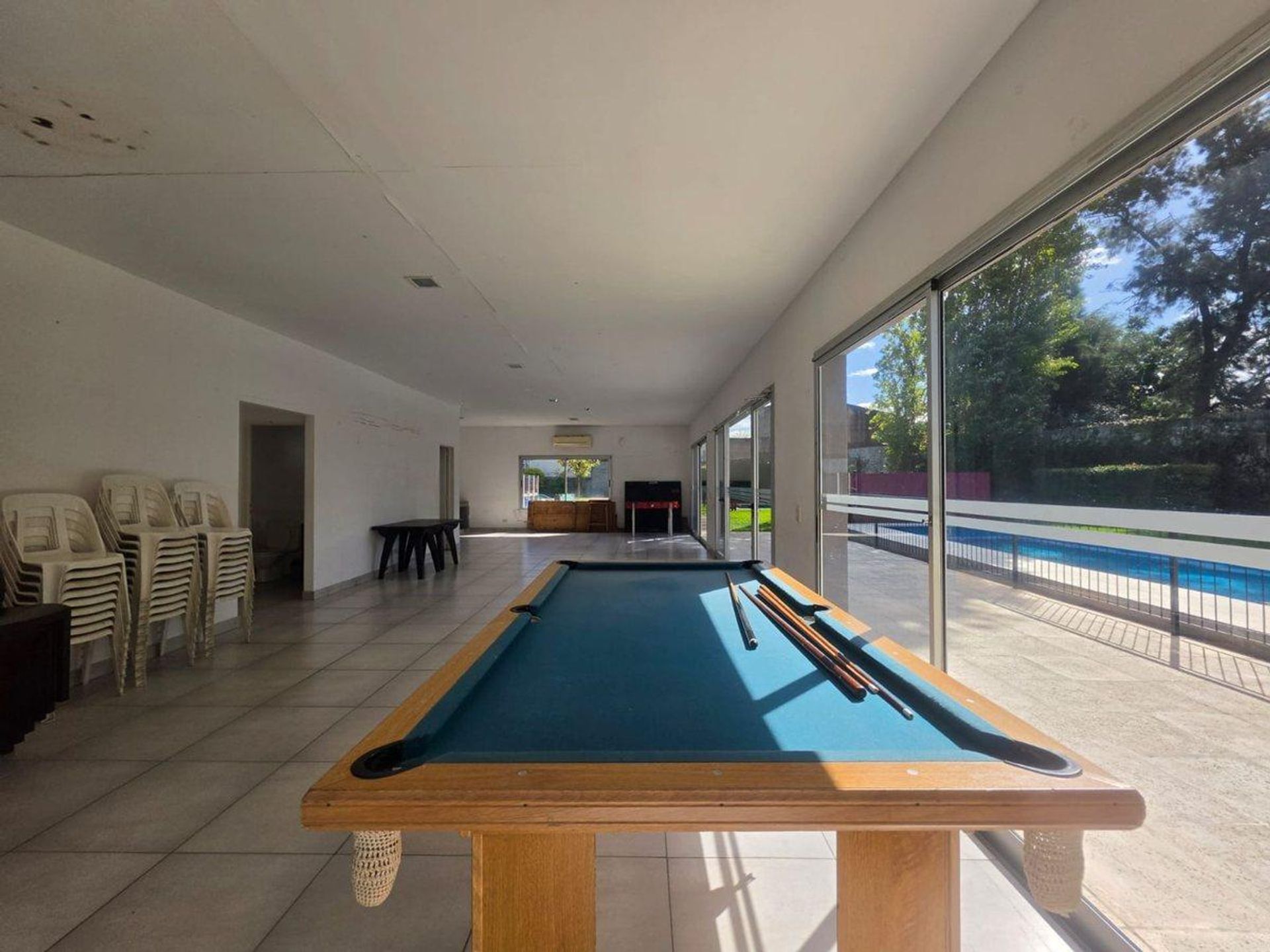 Alquiler dos ambientes con cochera Tigre amenities