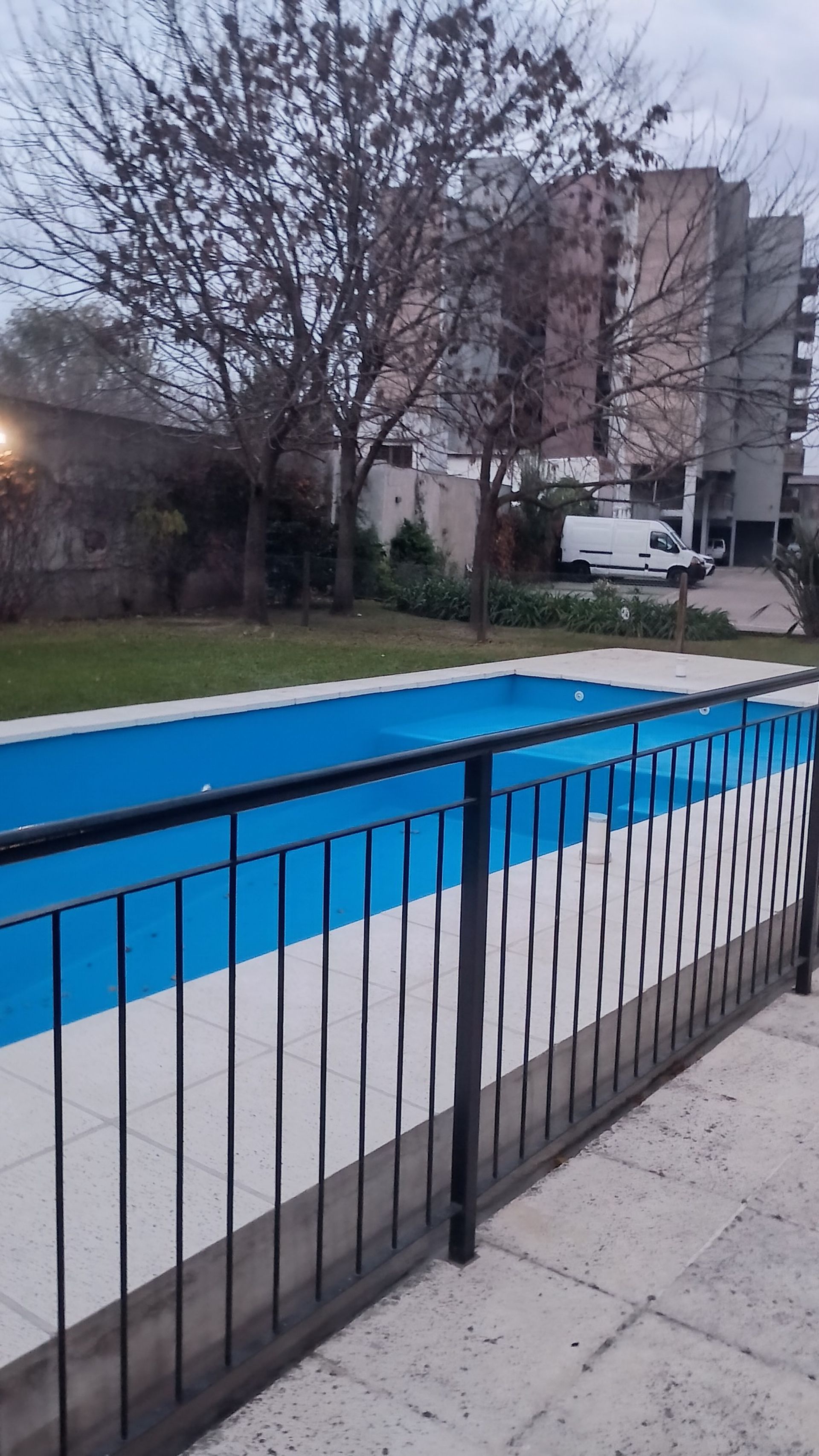 Alquiler dos ambientes con cochera Tigre amenities