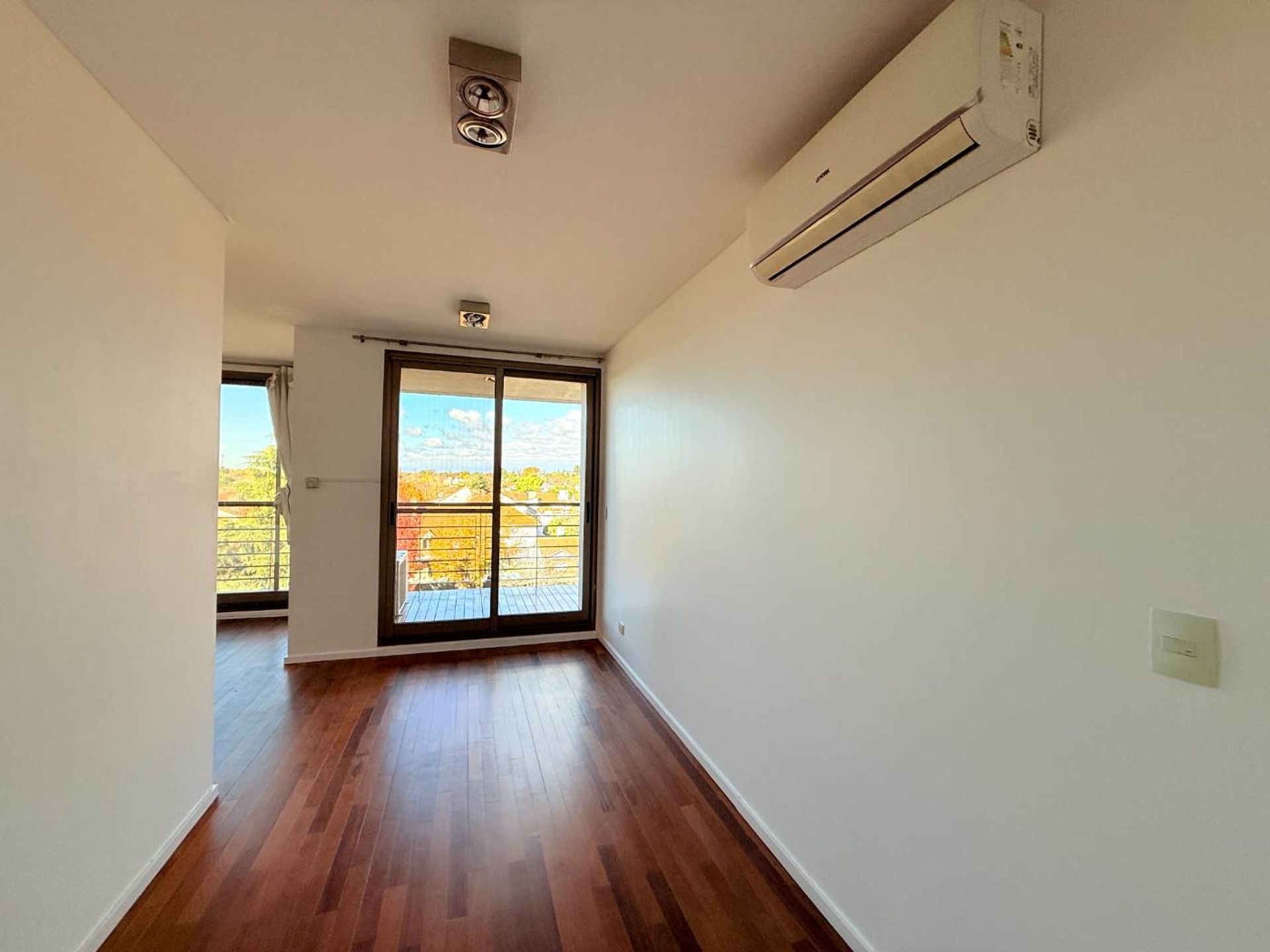 Depto. Loft C/Cochera. Vista Inmejorable