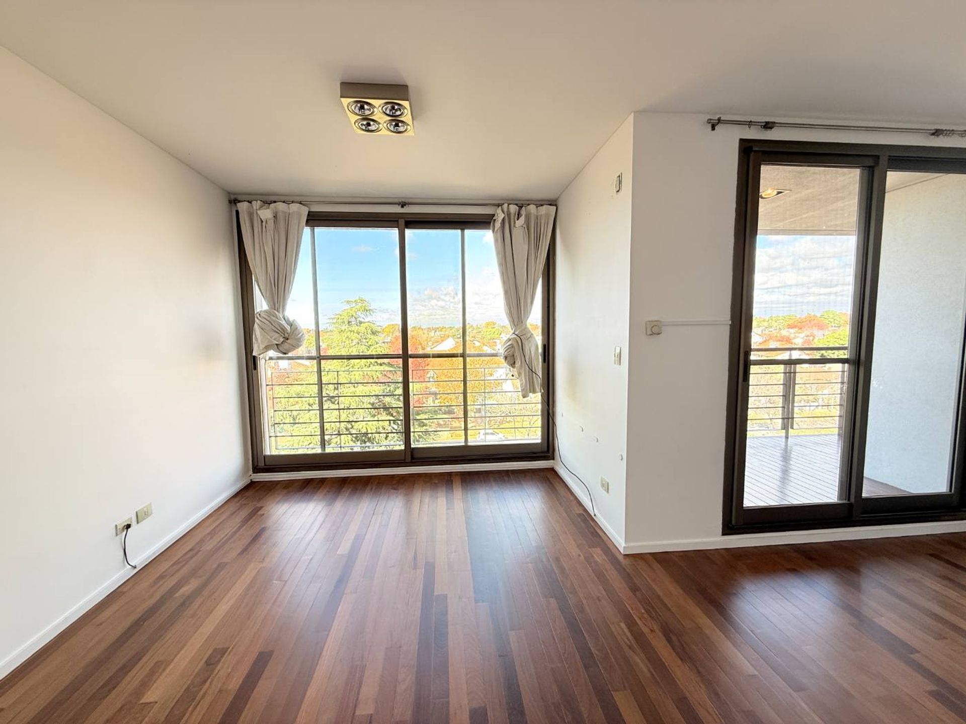 Depto. Loft C/Cochera. Vista Inmejorable