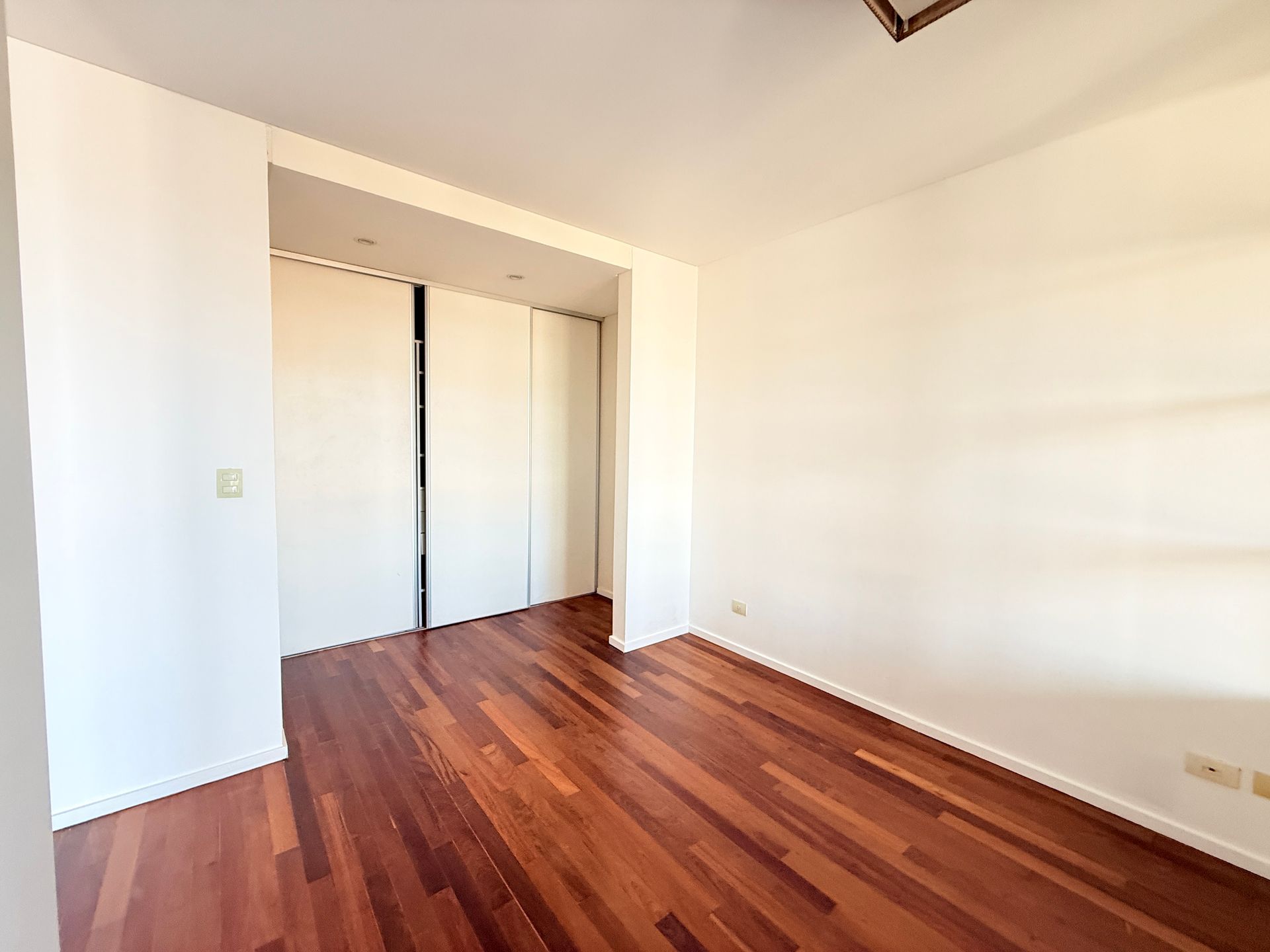 Depto. Loft C/Cochera. Vista Inmejorable