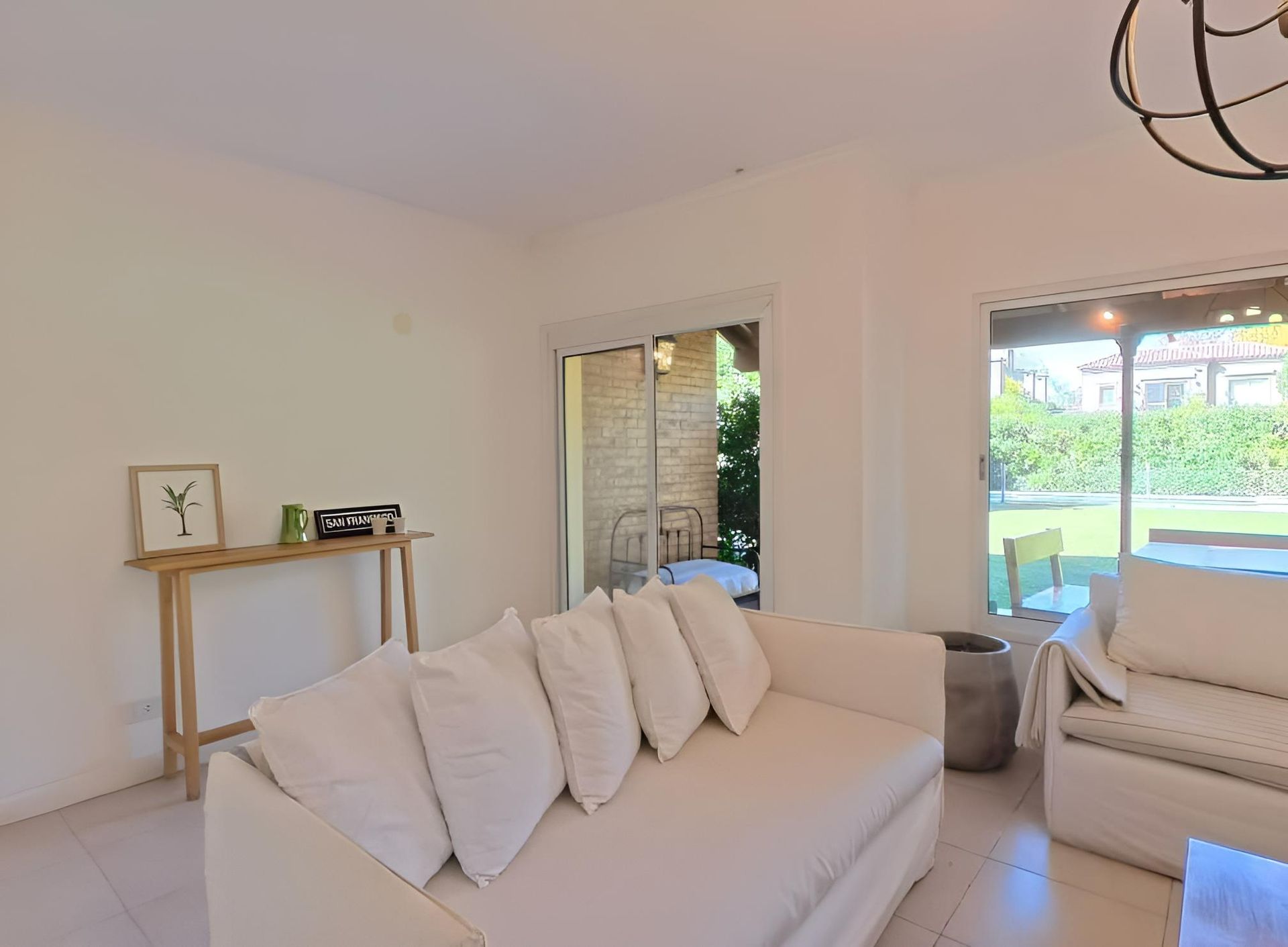 CASA-5 AMBIENTES-VENTA-Bo Co LA CHACRA-VICTORIA