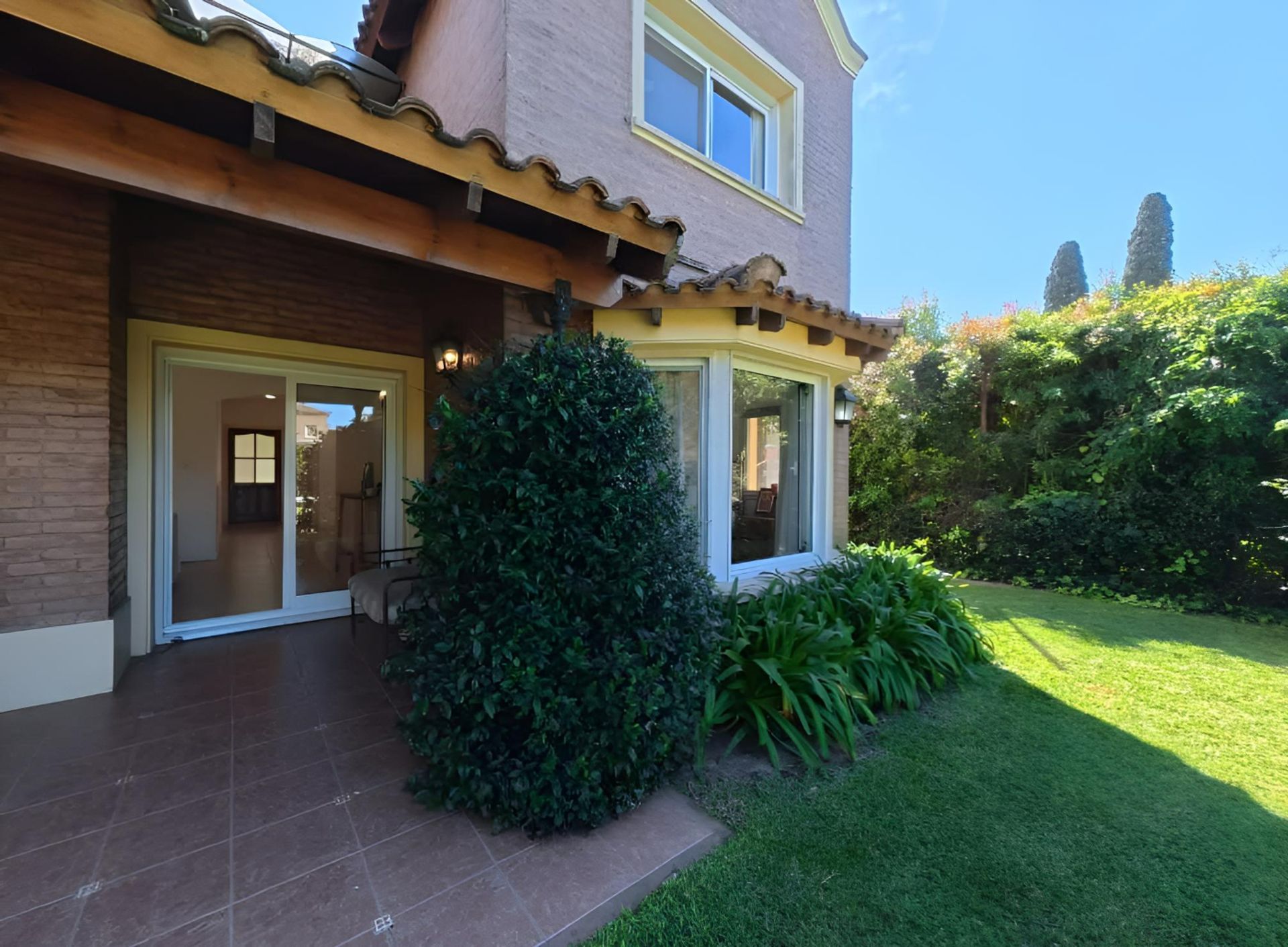 CASA-5 AMBIENTES-VENTA-Bo Co LA CHACRA-VICTORIA