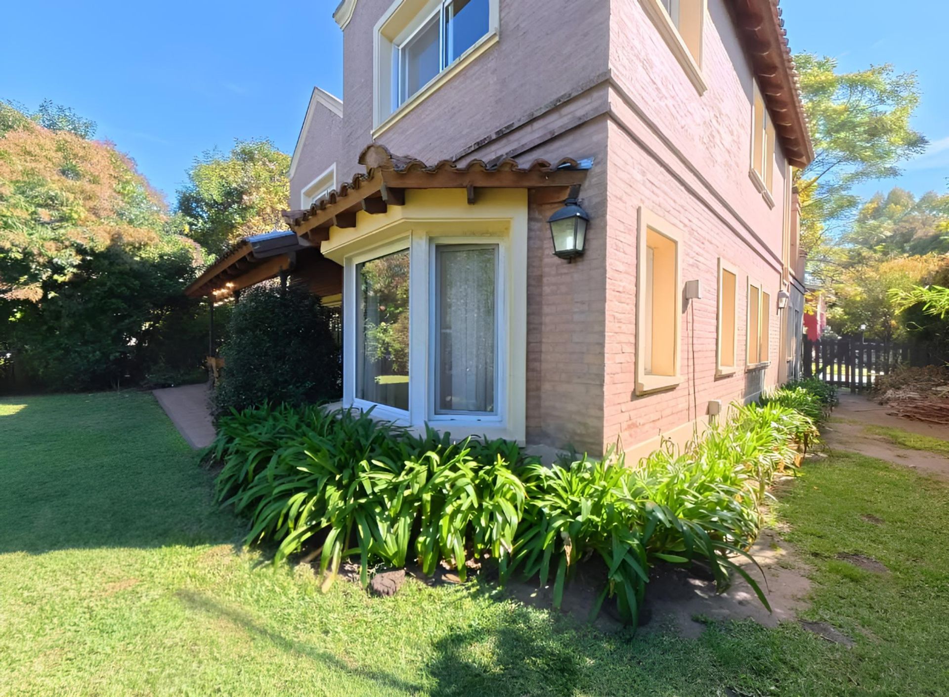 CASA-5 AMBIENTES-VENTA-Bo Co LA CHACRA-VICTORIA