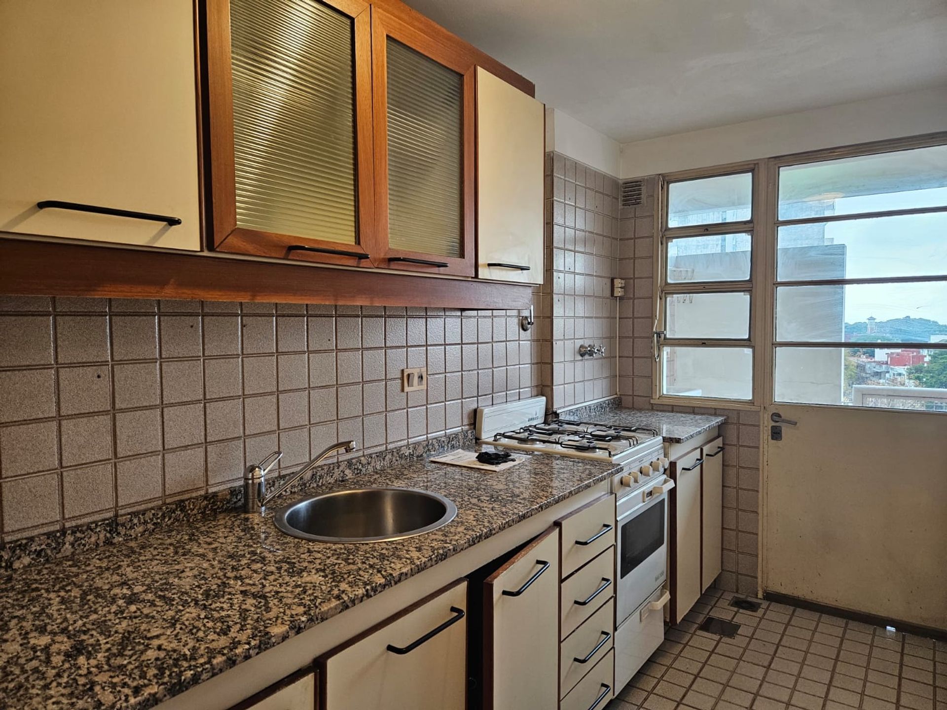 Departamento En Alquiler San Isidro Con Cochera